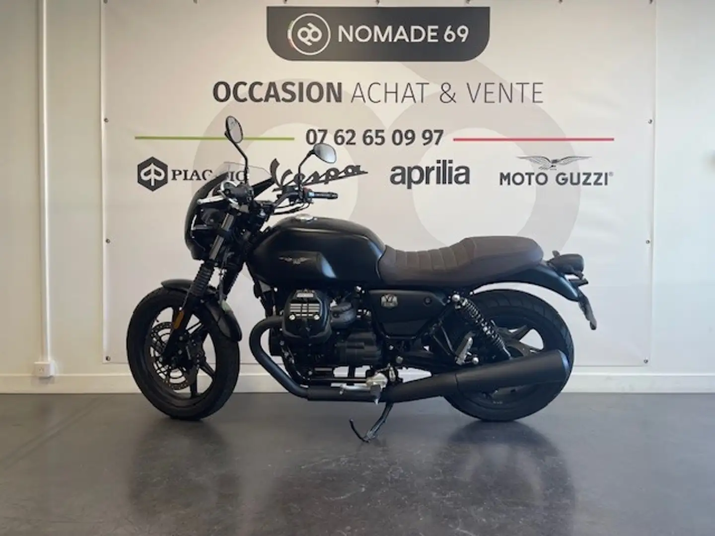 Moto Guzzi V 7 Noir - 2