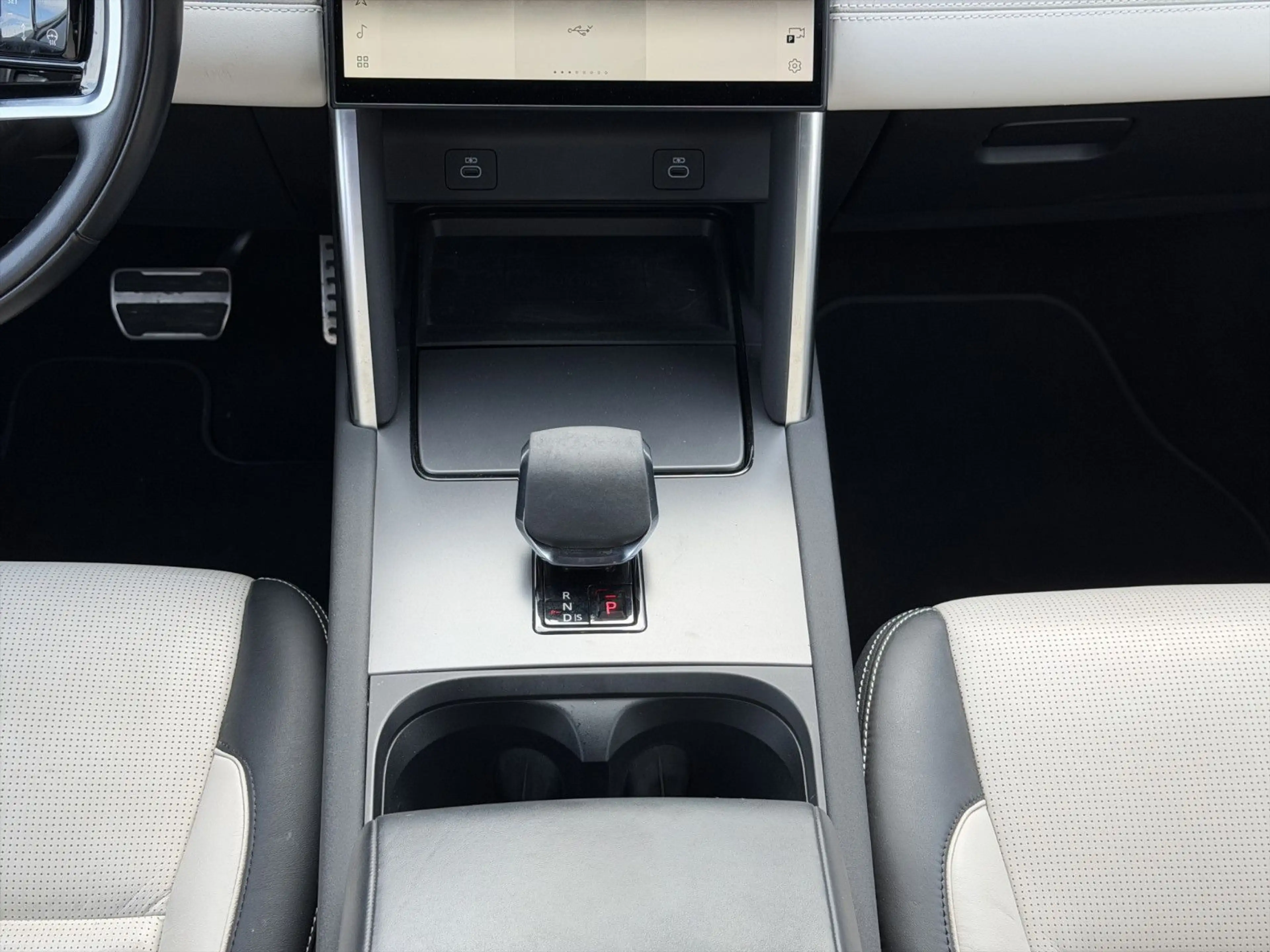 Land Rover Discovery Sport P300e HSE/Pano/Leder/Kamera/Shz — photo 15