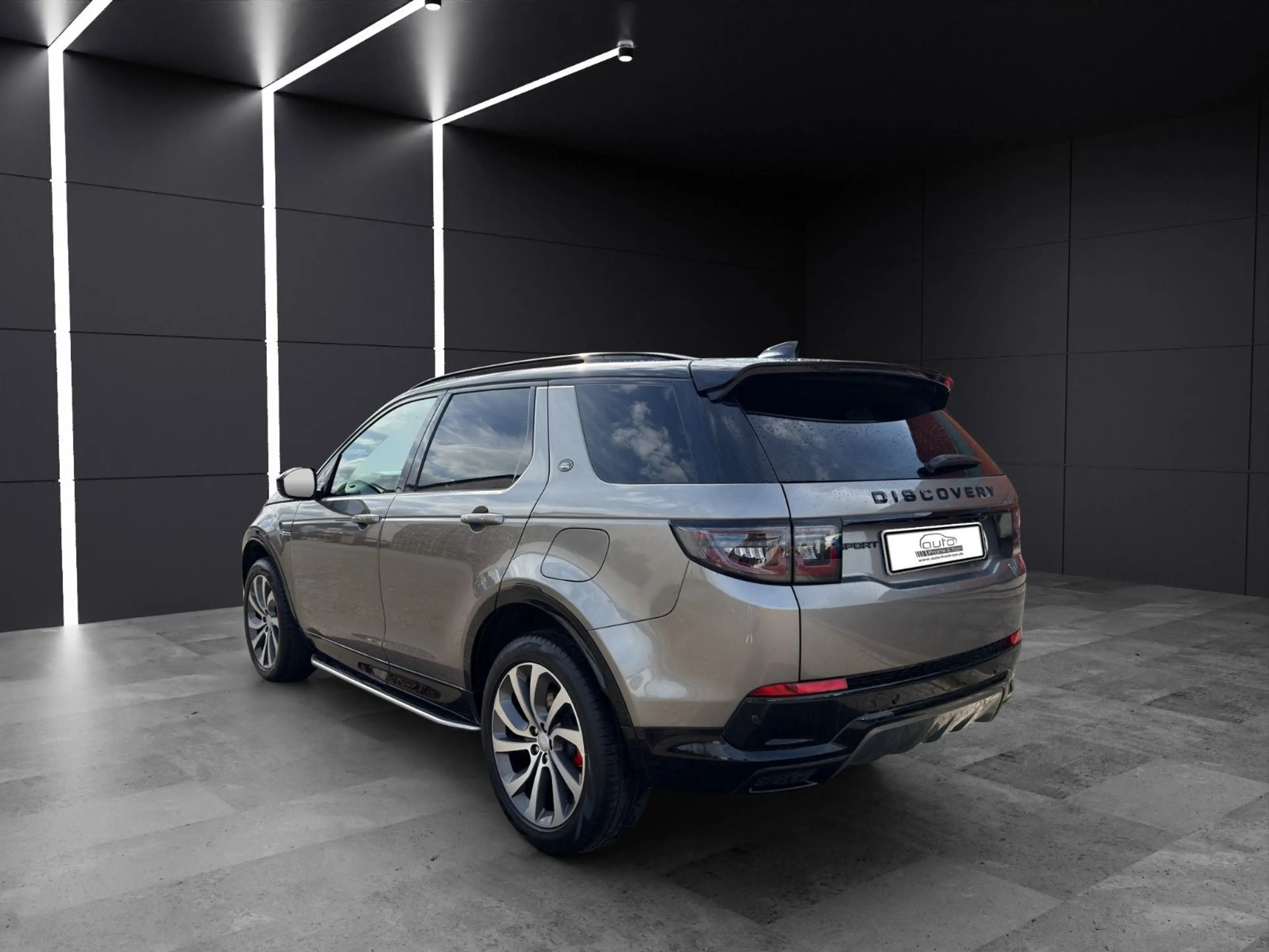Land Rover Discovery Sport P300e HSE/Pano/Leder/Kamera/Shz — photo 4