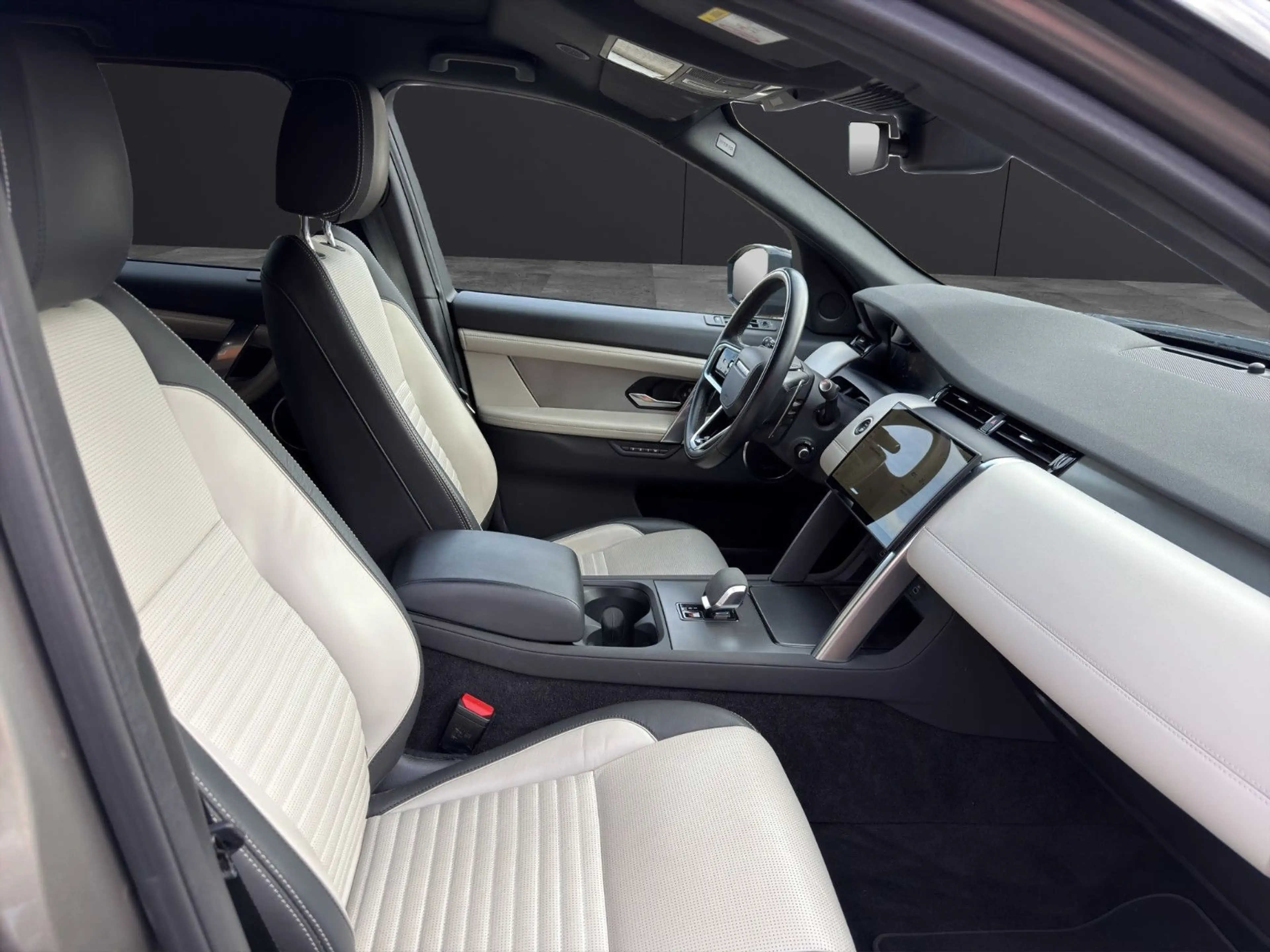 Land Rover Discovery Sport P300e HSE/Pano/Leder/Kamera/Shz — photo 13