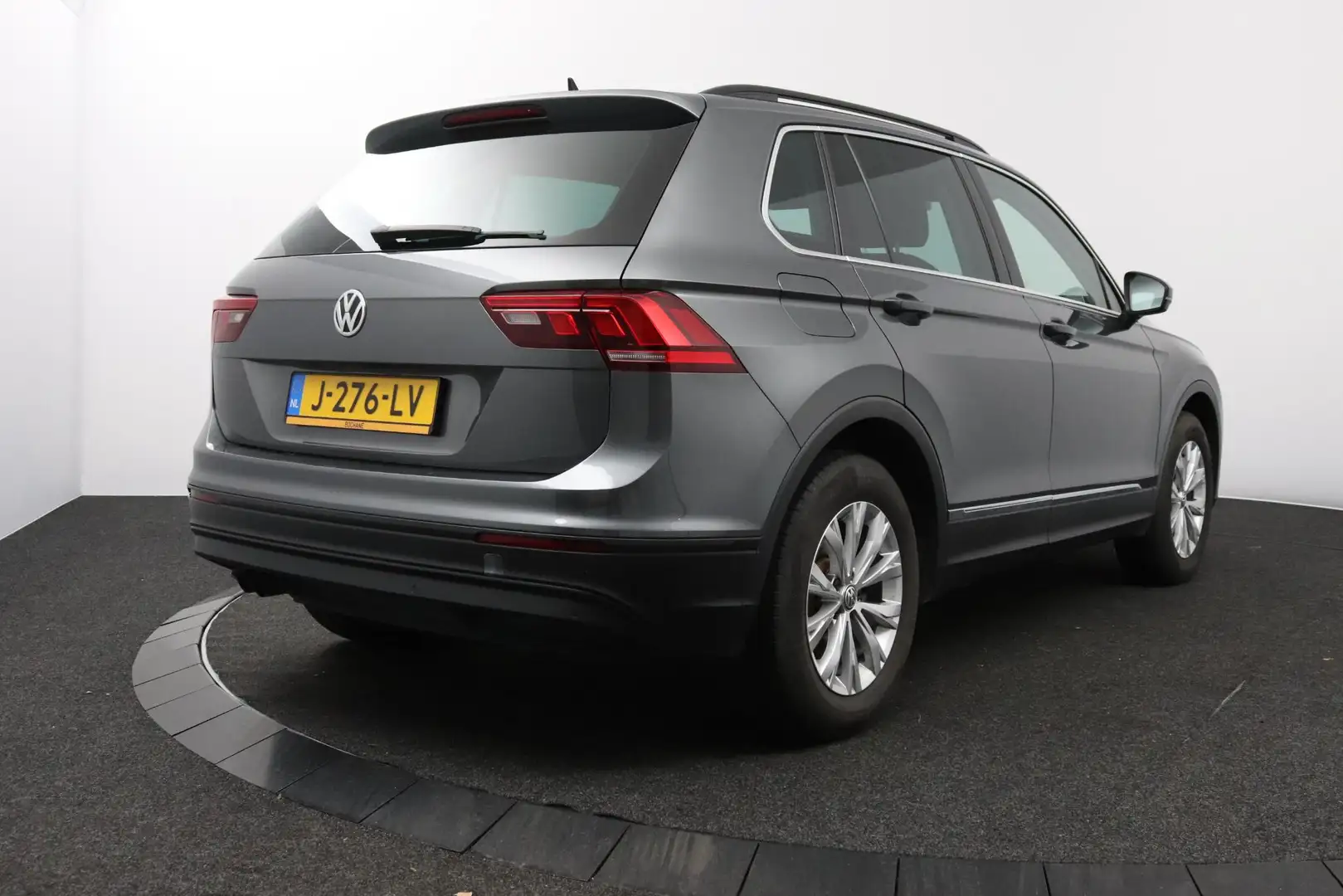 Volkswagen Tiguan 1.5 TSI 150pk DSG ACT Comfortline | Trekhaak | Exe Gris - 2