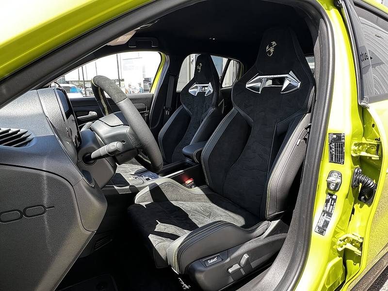 Abarth 600e SCORPIONISSIMA — photo 8