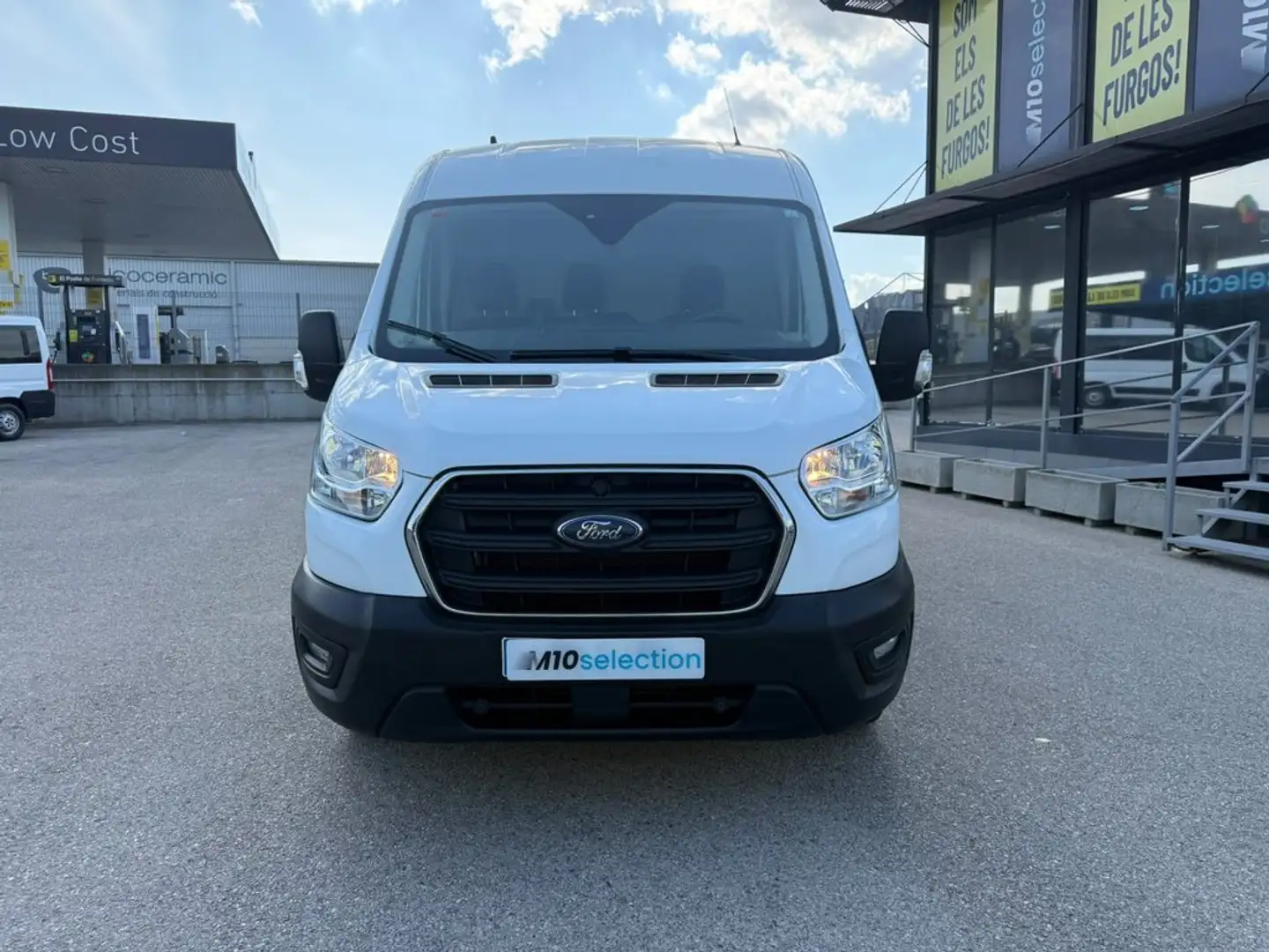 Ford Transit 350 96kW L2H2 Van Trend Delantera Blanco - 2