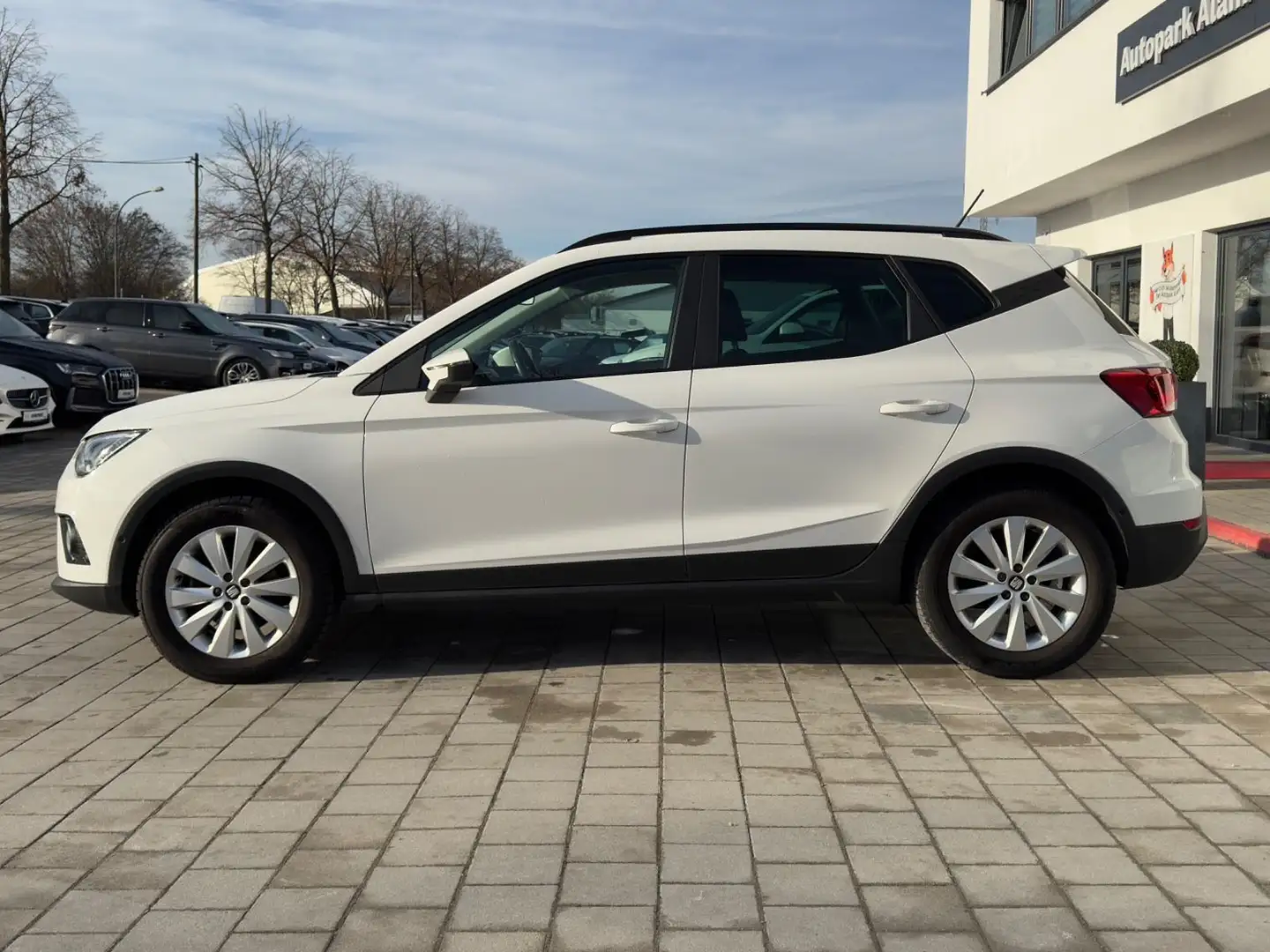 SEAT Arona 1,0 TSI DSG "Style" LED Klima DAB RFK CarP Weiß - 2