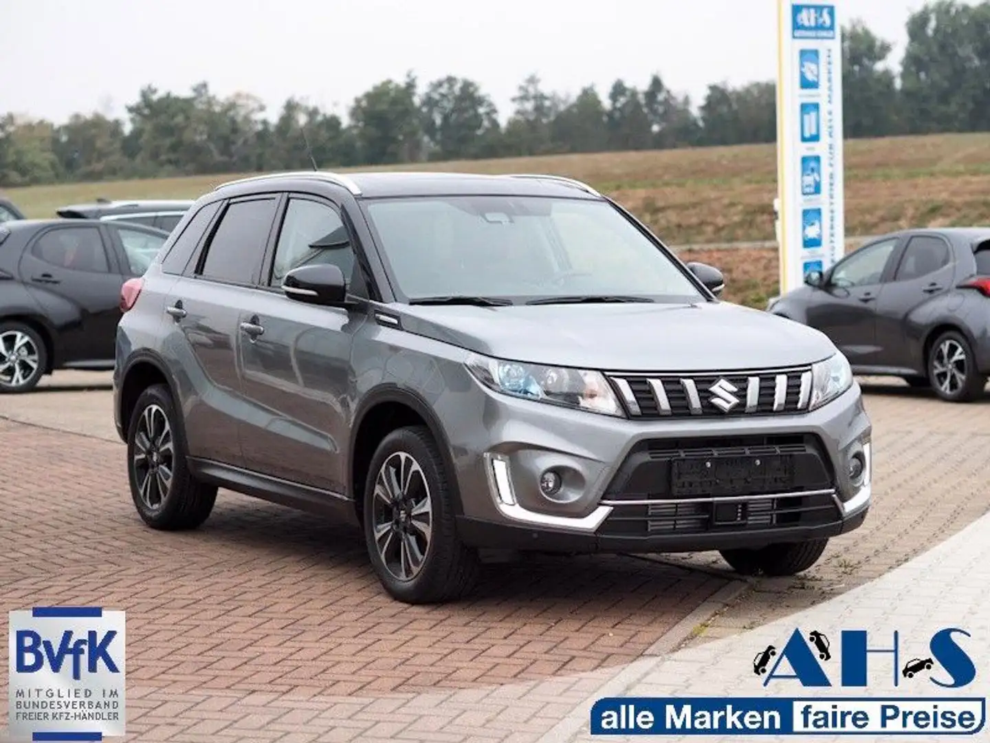 Suzuki Vitara 1.4 Pano LED 4x4 Navi Apple Android Gris - 1