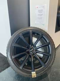 JANTES + PNEUS HIVERS BRIDGESTONE 285/35RF20