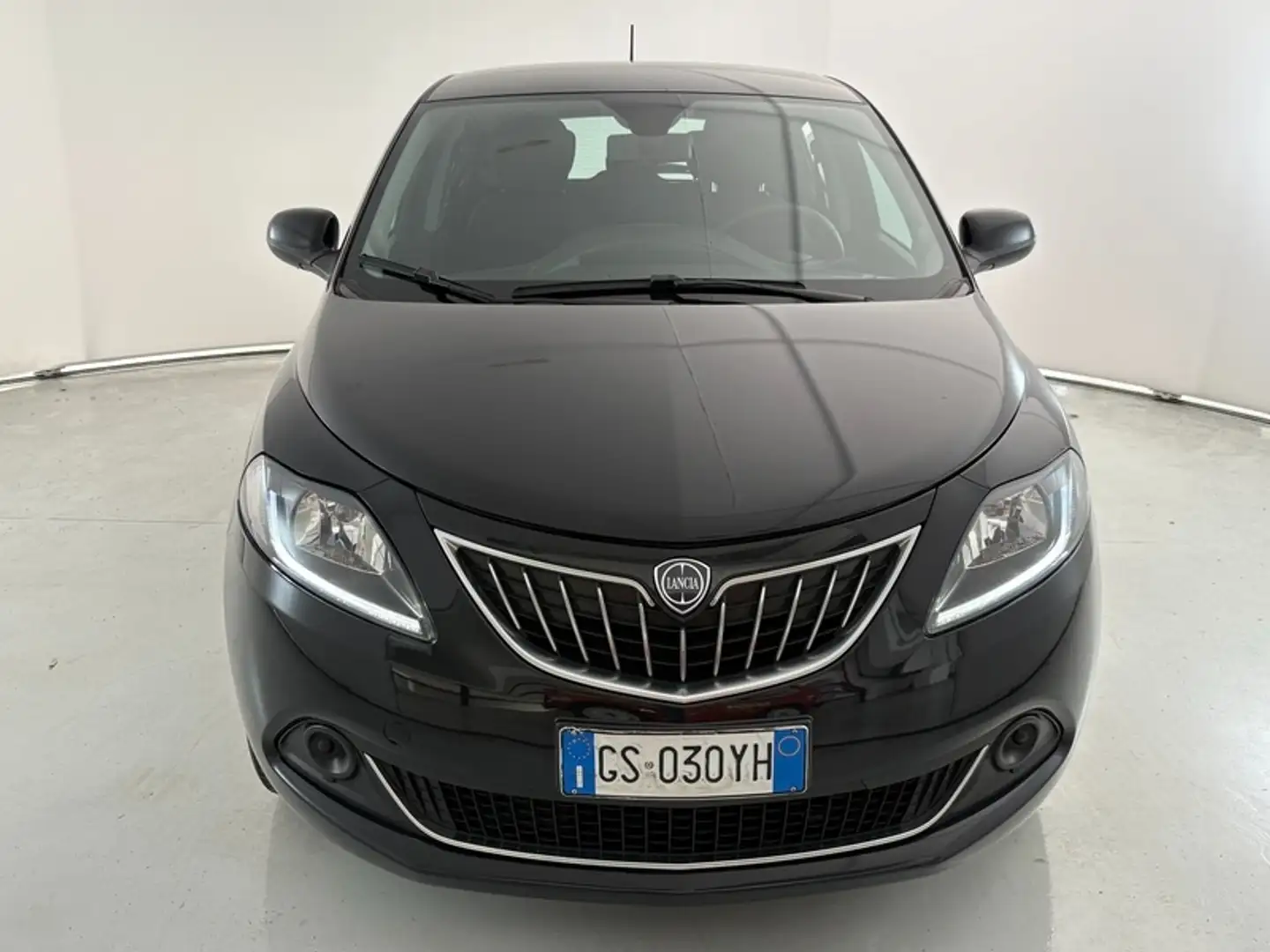 Lancia Ypsilon 1.0 FireFly Hybrid Platino Noir - 2