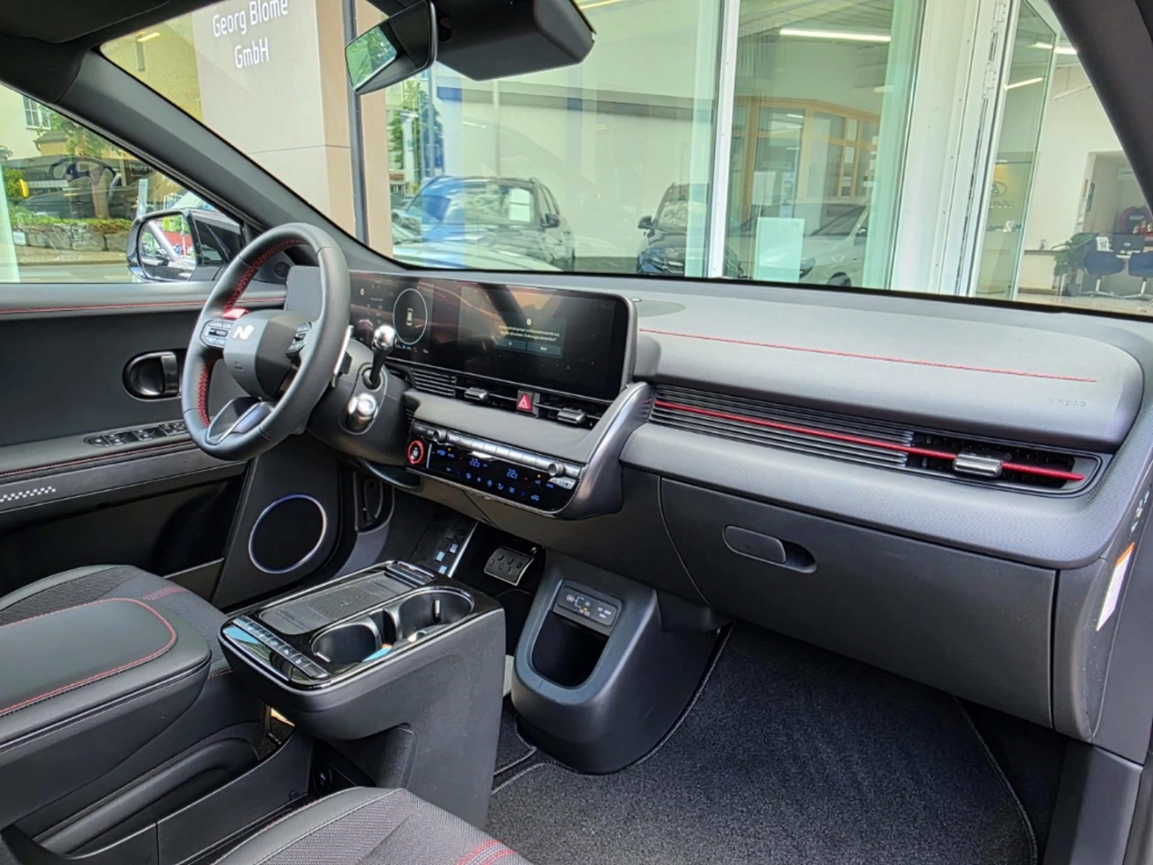 Hyundai IONIQ 5 84 kWh 2WD N Line MY26 / Matrix-LED / CarPlay / 20 — photo 13