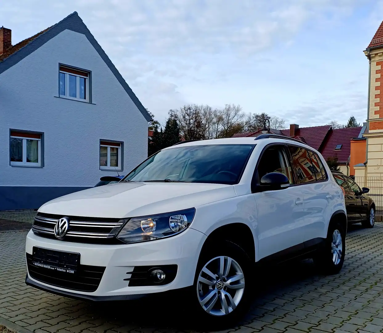 Volkswagen Tiguan Tiguan 1.4 TSI Trend&Fun*Klima*AHZV*Sitzheizung* Weiß - 1