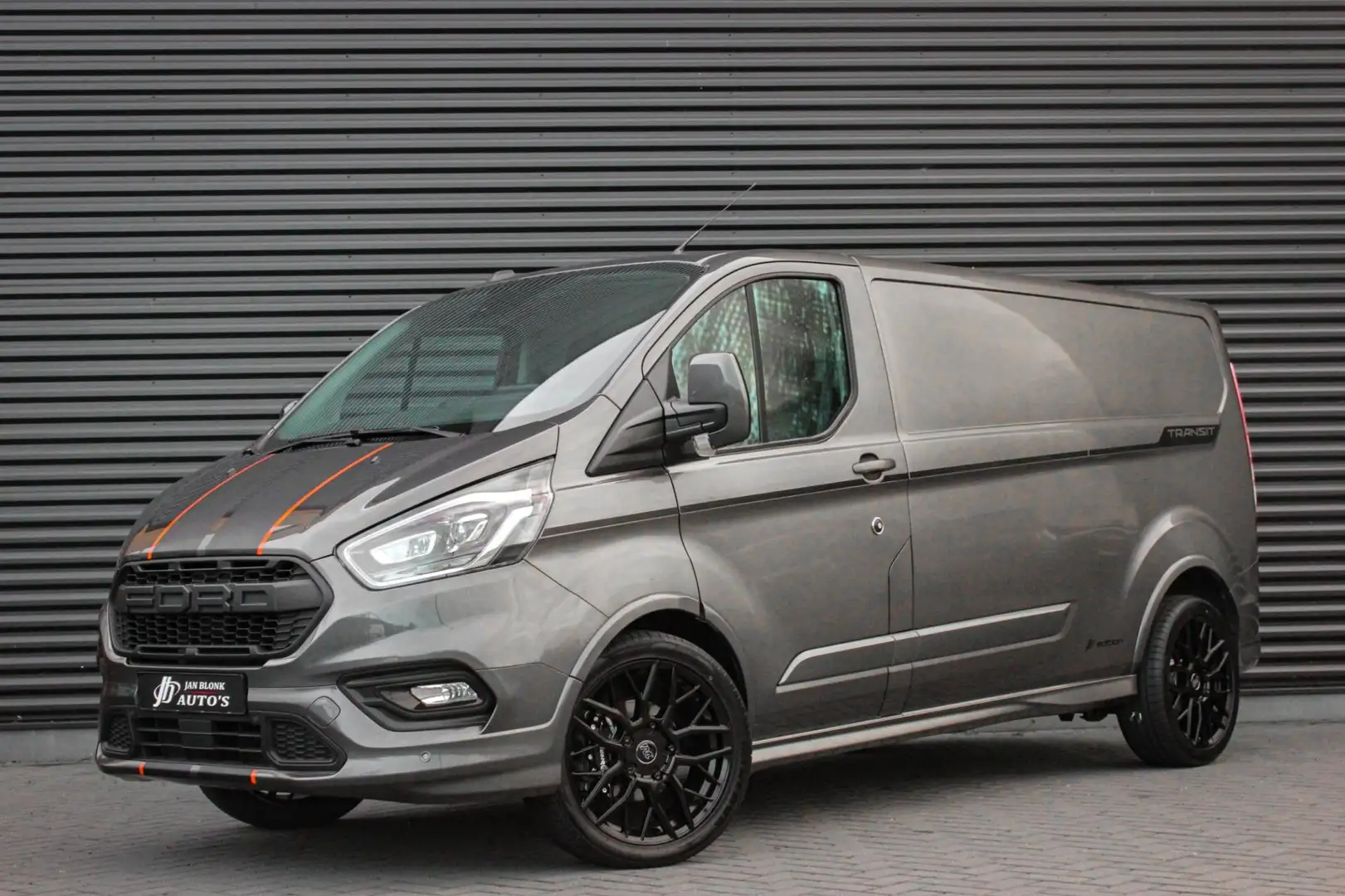 Ford Transit Custom 2.0 TDCI L2H1 Sport 185PK AUTOMAAT / FULL OPTIONS Grijs - 1