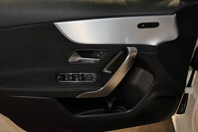Mercedes-Benz A-Class view 12