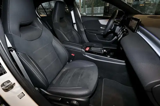 Mercedes-Benz A-Class view 4