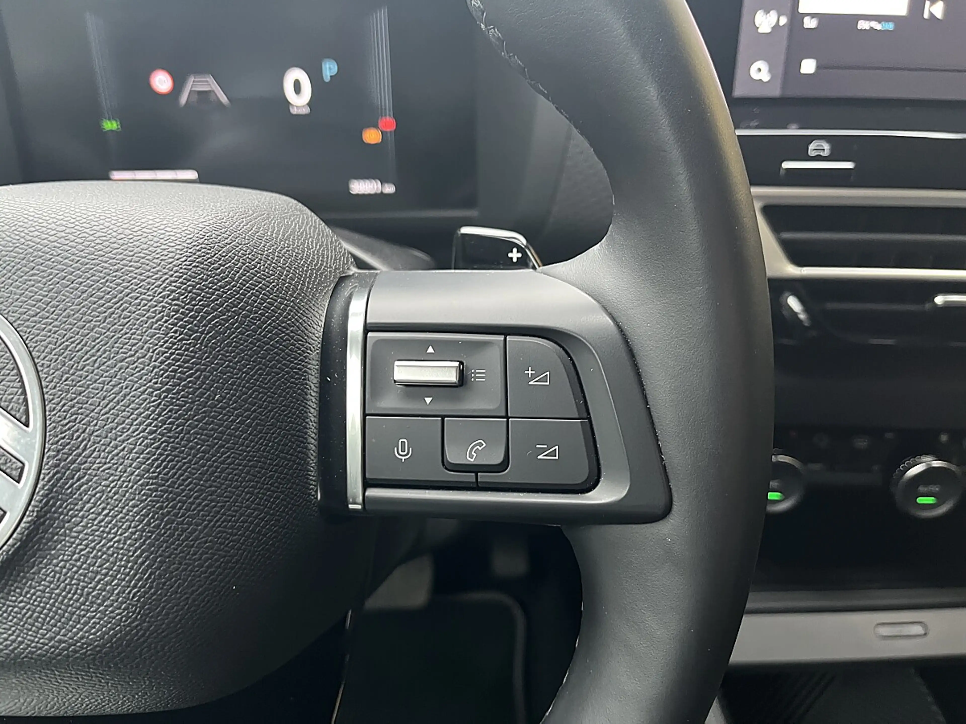 Citroen C4 PureTech 130 EAT8 Max!NAVI,KAMERA,LED,ACC,TOP! — photo 11
