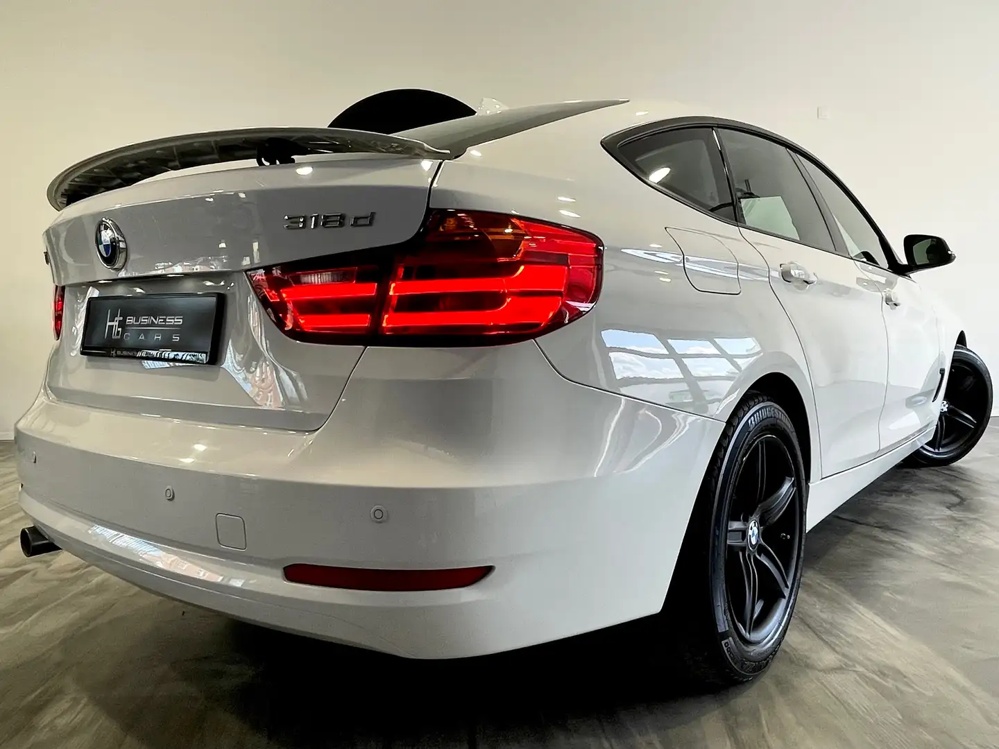 BMW 318 d GRAN TURISMO/ CLIM BI-ZONE/ GPS/ DETECTEURS ARR Weiß - 2