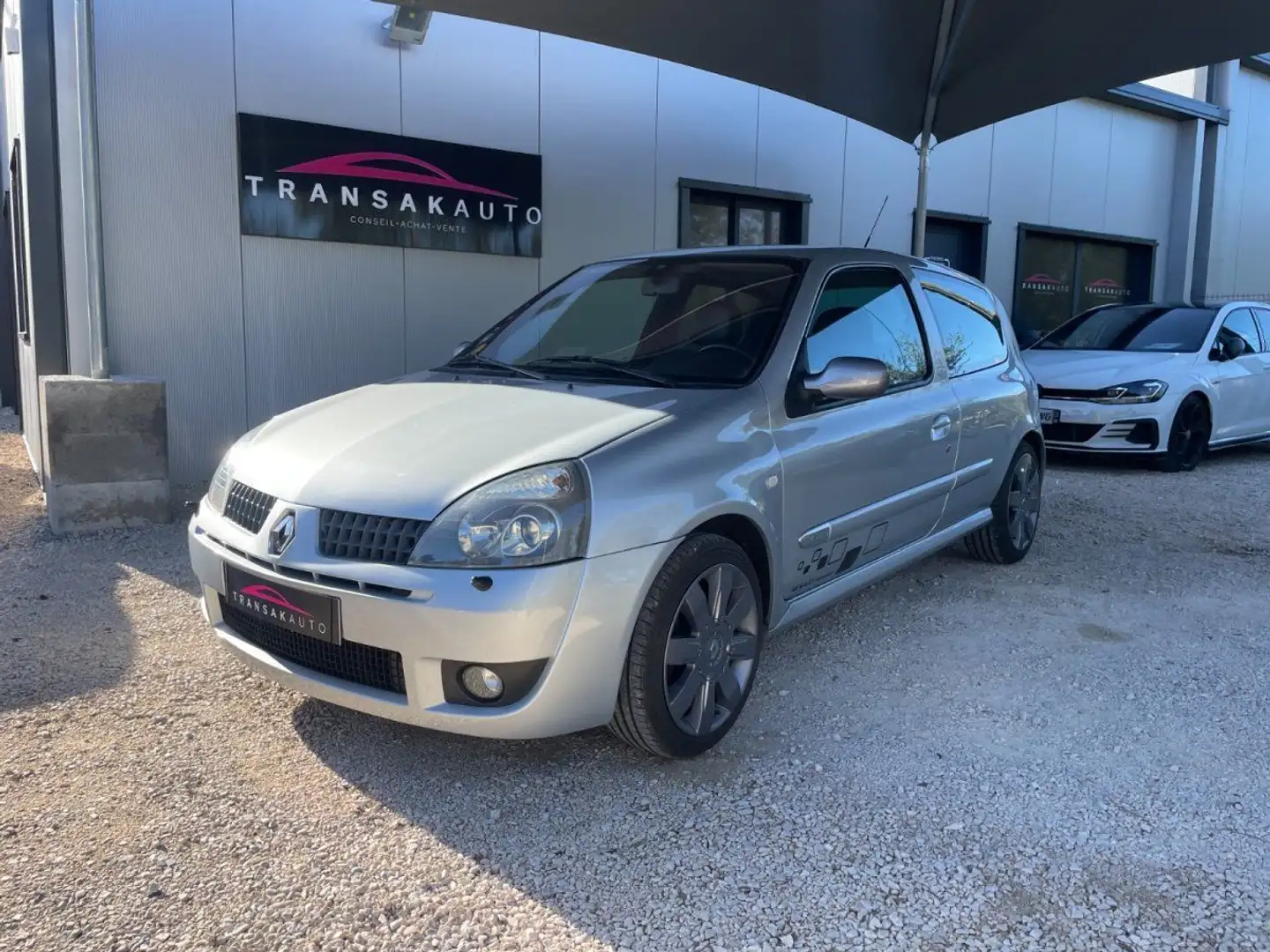 Renault Clio RS 2.0i 16V 172ch Phase 2 / Distribution Faite Grau - 1