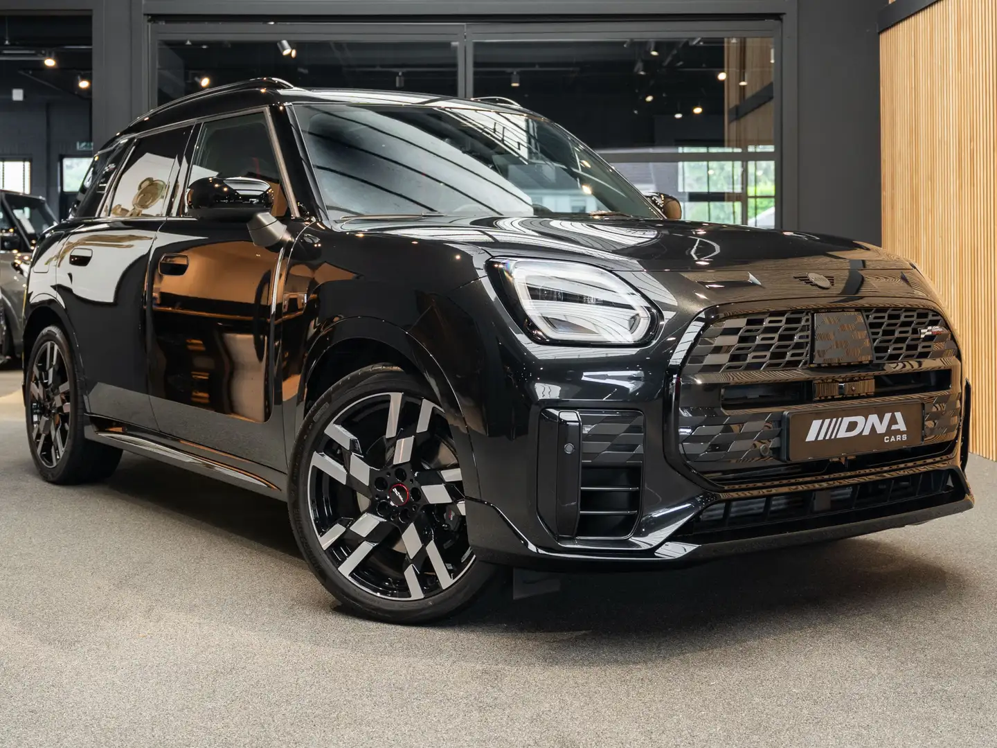 MINI John Cooper Works Countryman Mini S ALL4 XL Zwart - 1