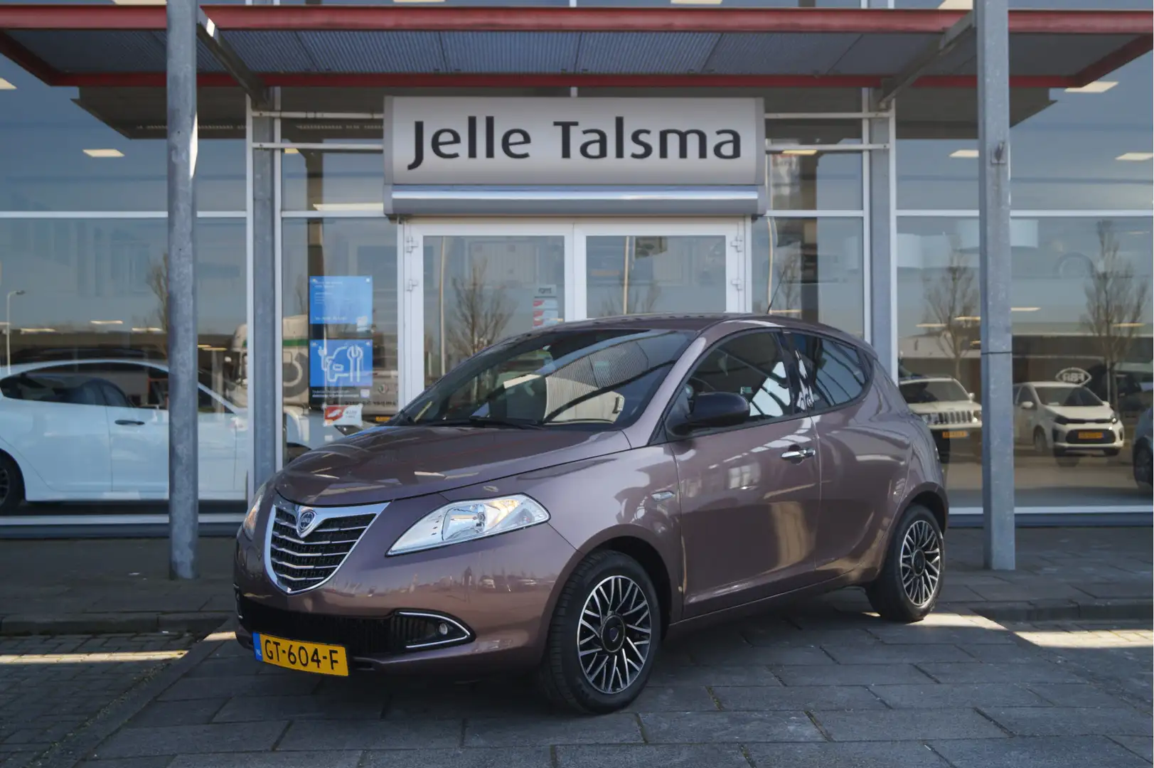 Lancia Ypsilon 0.9 TwinAir 30th Anniversary Brun - 1