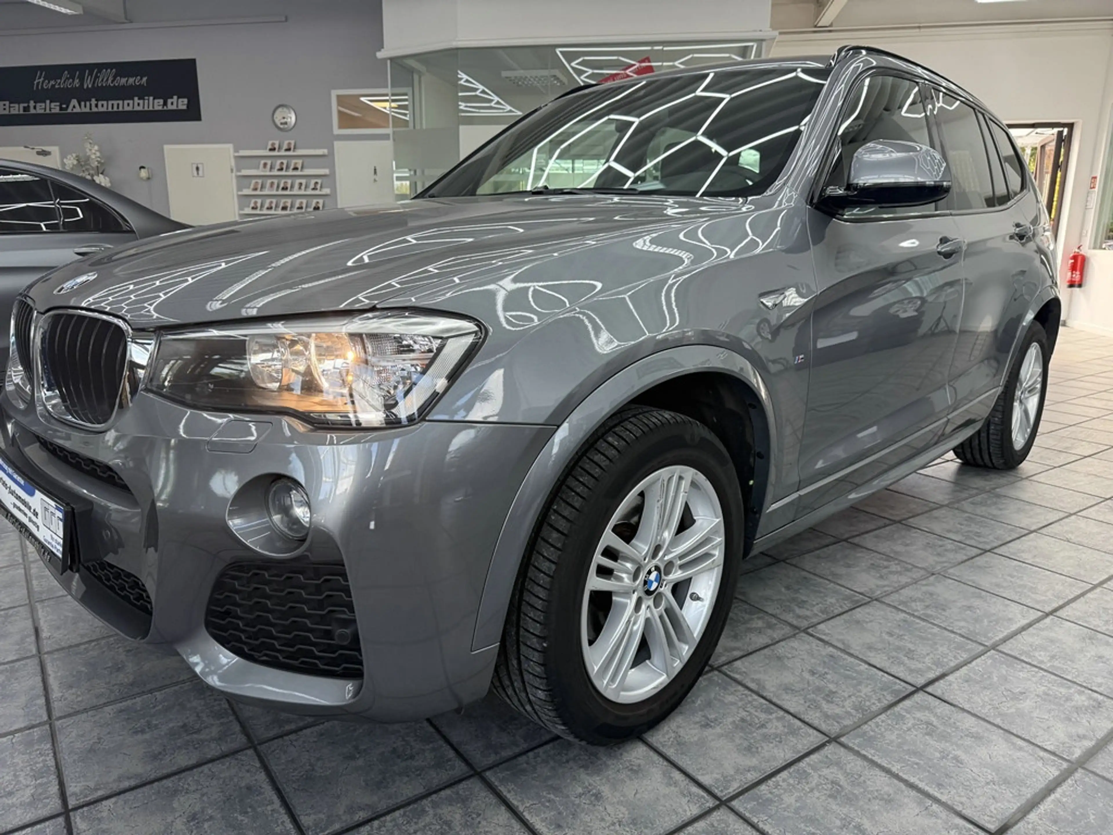 BMW X3 20 iA xDrive M-Paket, 1.Hand, Leder, Navi — photo 9