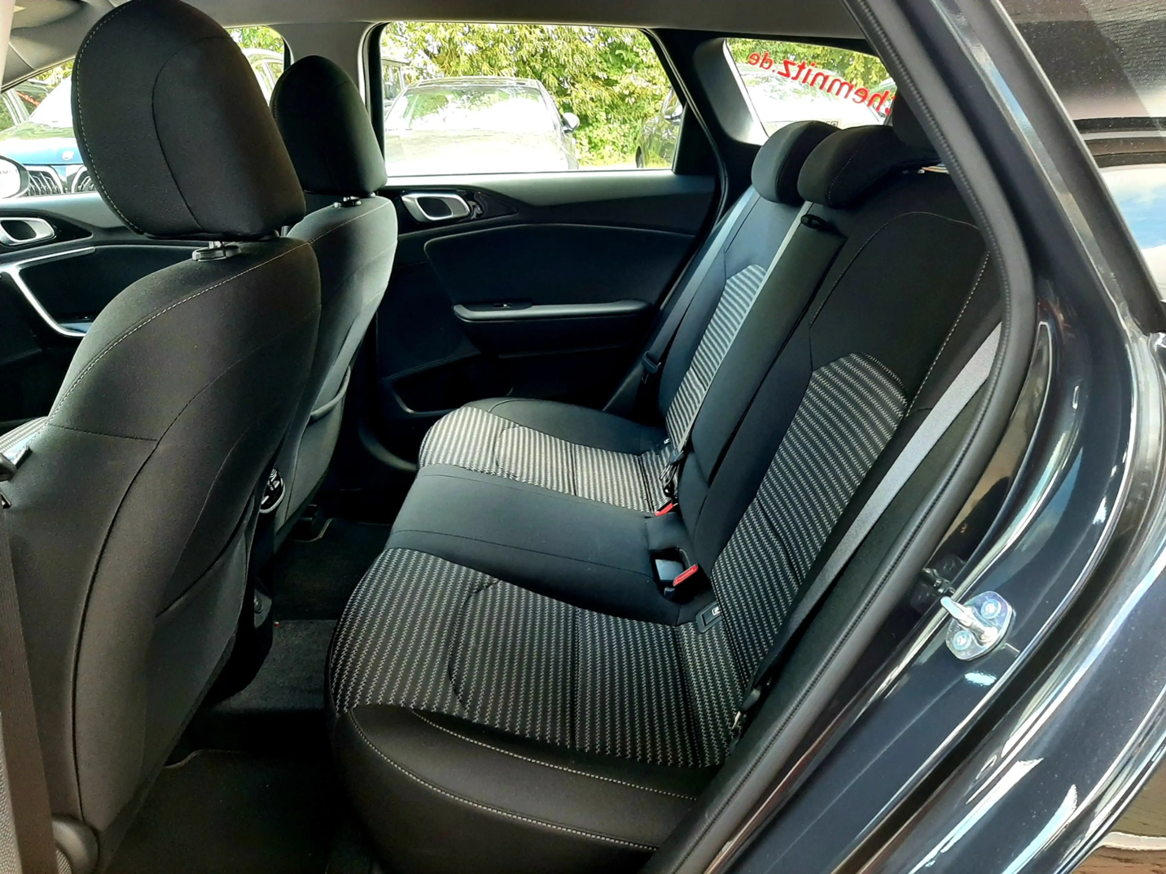 Kia Ceed SW / cee'd SW 1.5T DCT7 140 Spirit STD MJ25 — photo 11