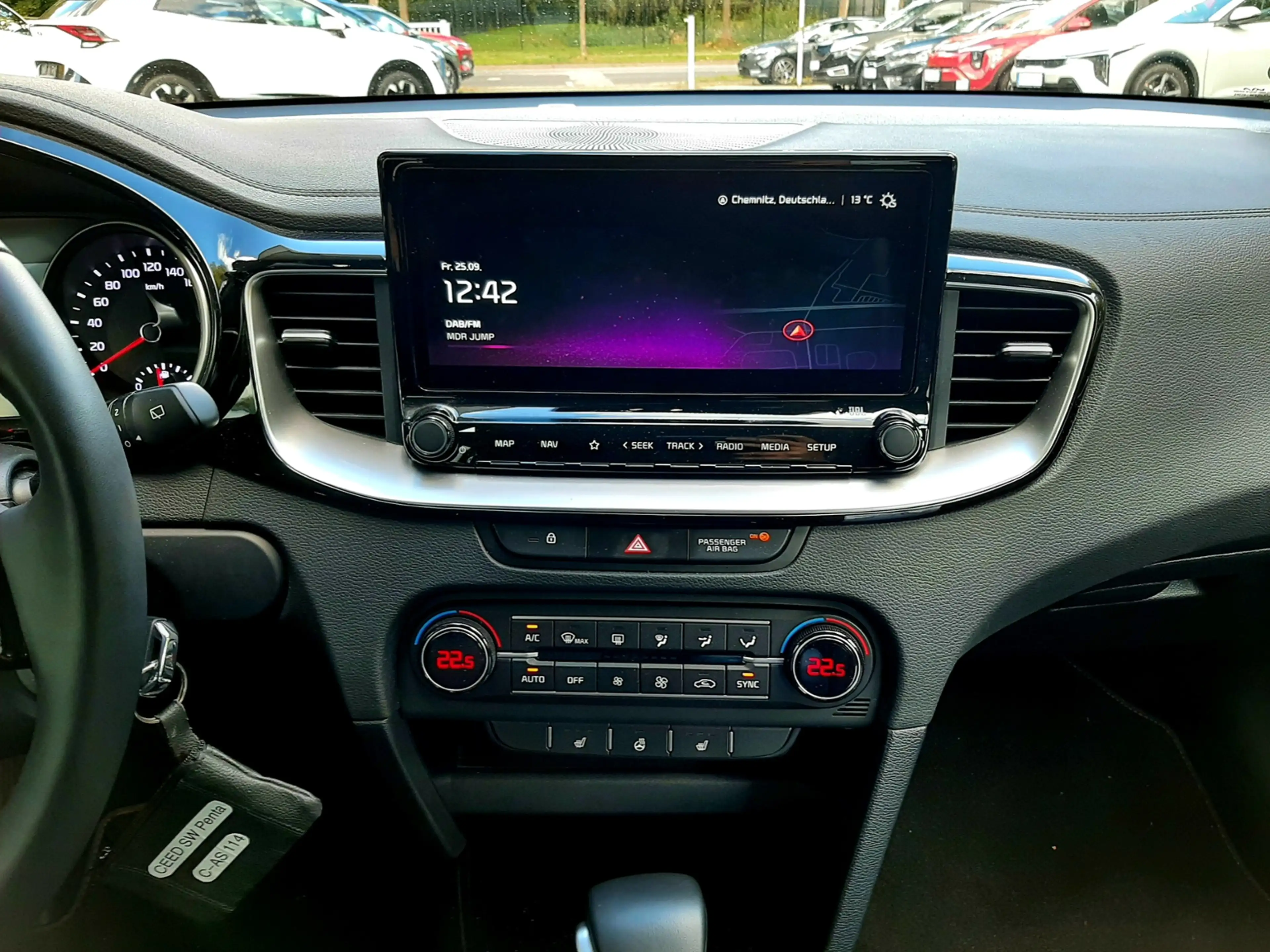 Kia Ceed SW / cee'd SW 1.5T DCT7 140 Spirit STD MJ25 — photo 14