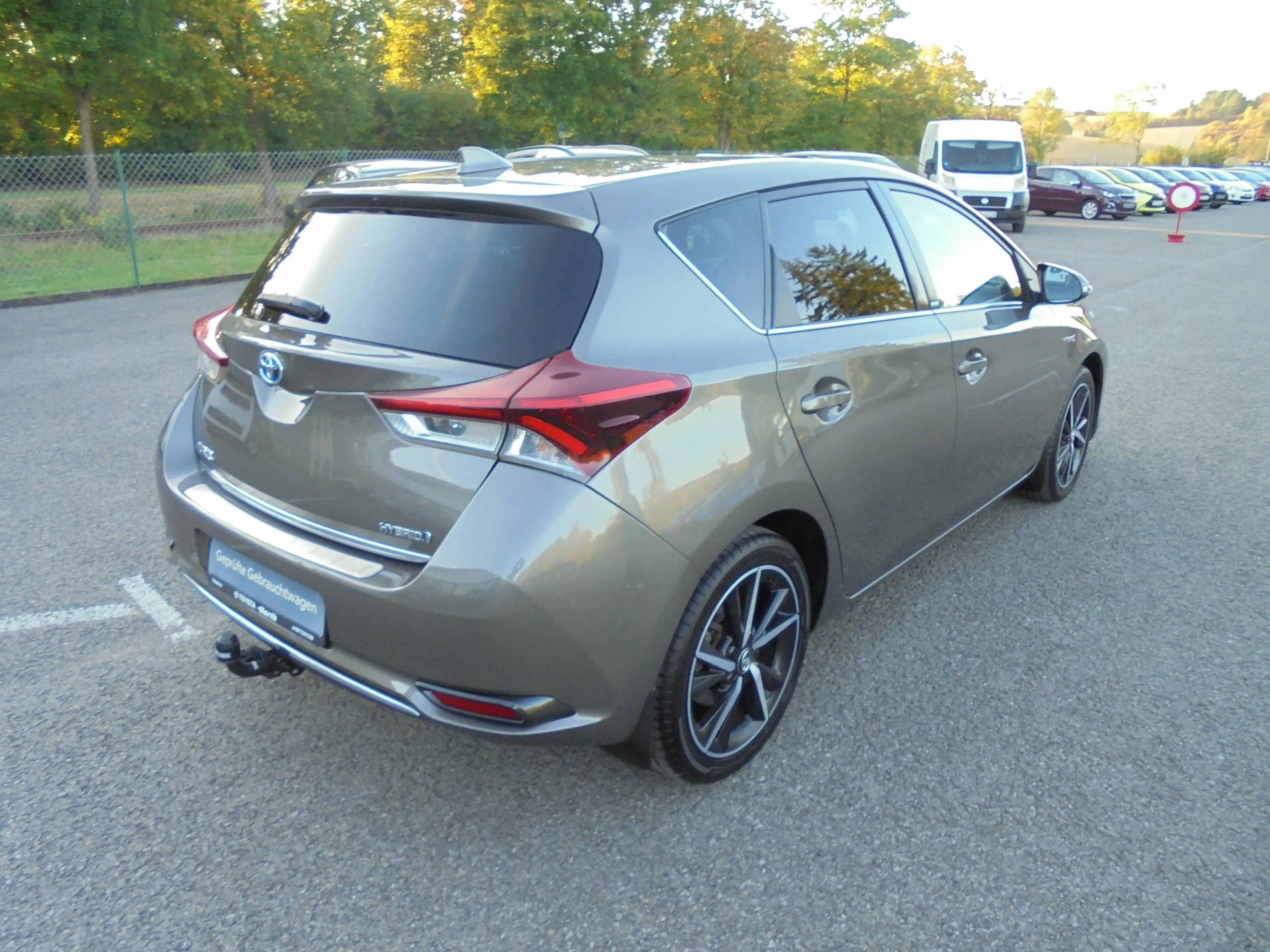 Toyota Auris Auris 1.8 VVT-i Hybrid Edition-S — photo 3
