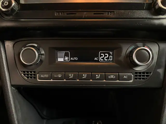 Volkswagen Polo view 13