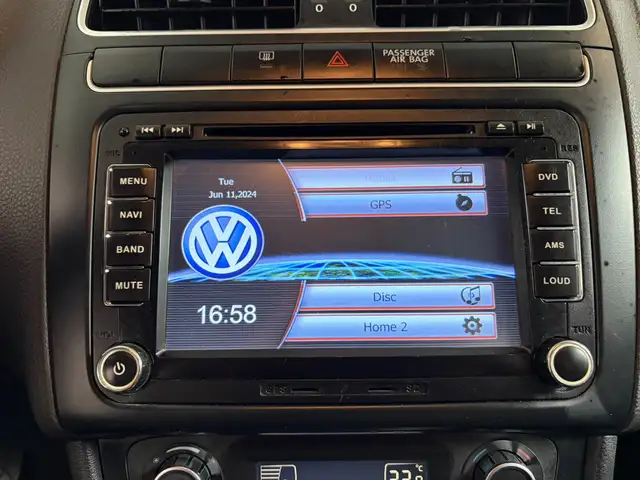 Volkswagen Polo view 12