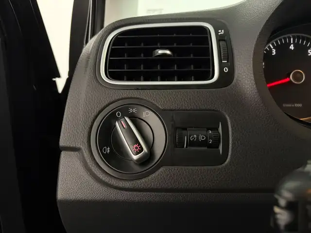 Volkswagen Polo view 7