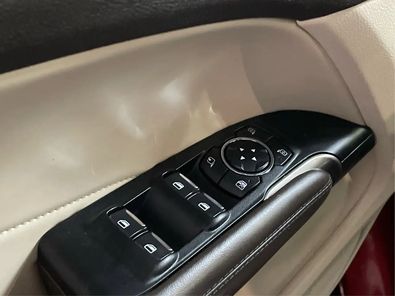 Lincoln MKC снимка Lincoln MKC