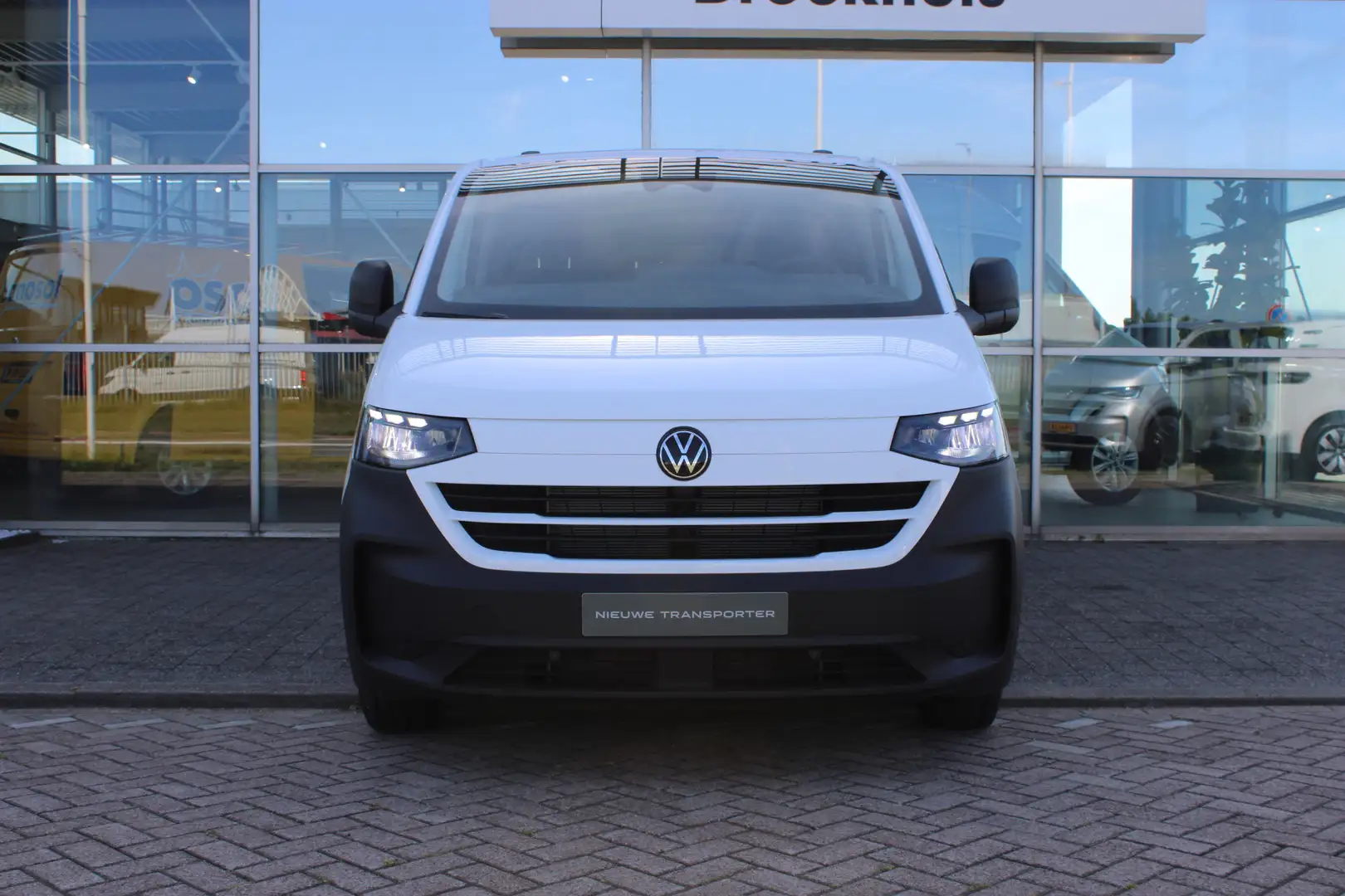 Volkswagen Transporter 2.0 TDI L2H1 30 Life | BPM VRIJ! | Camera achter | Wit - 2