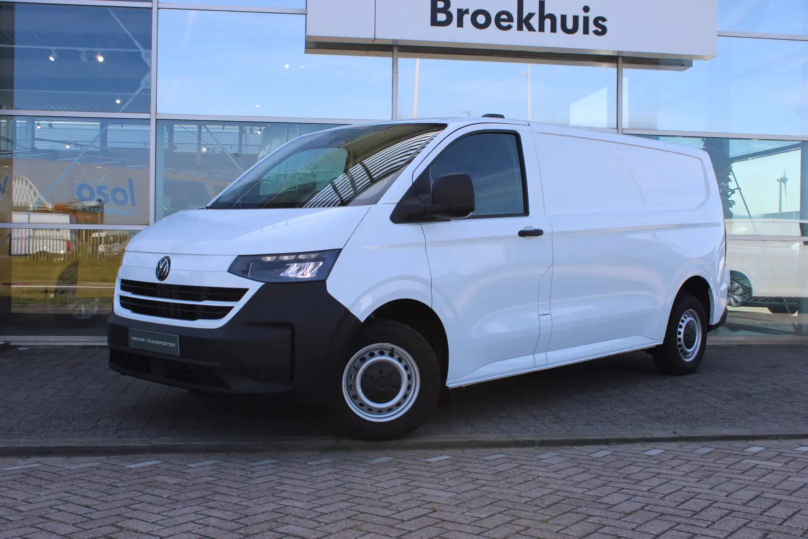 Volkswagen Transporter 2.0 TDI L2H1 30 Life | BPM VRIJ! | Camera achter | Wit - 1