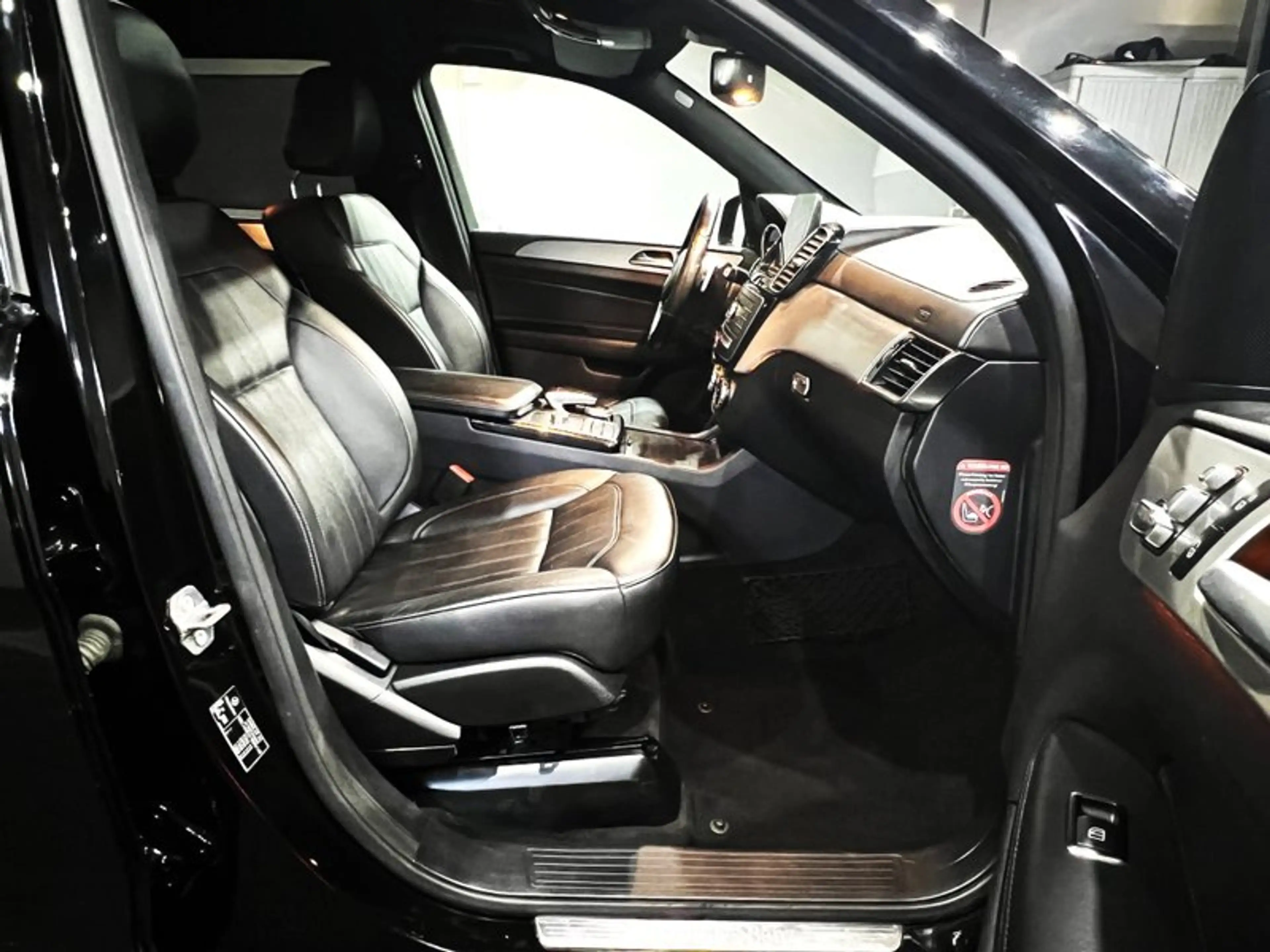 Mercedes-Benz GLS 350 d 4Matic d AMG Night |PANO|LED|360*GRAD|AHK| — photo 12