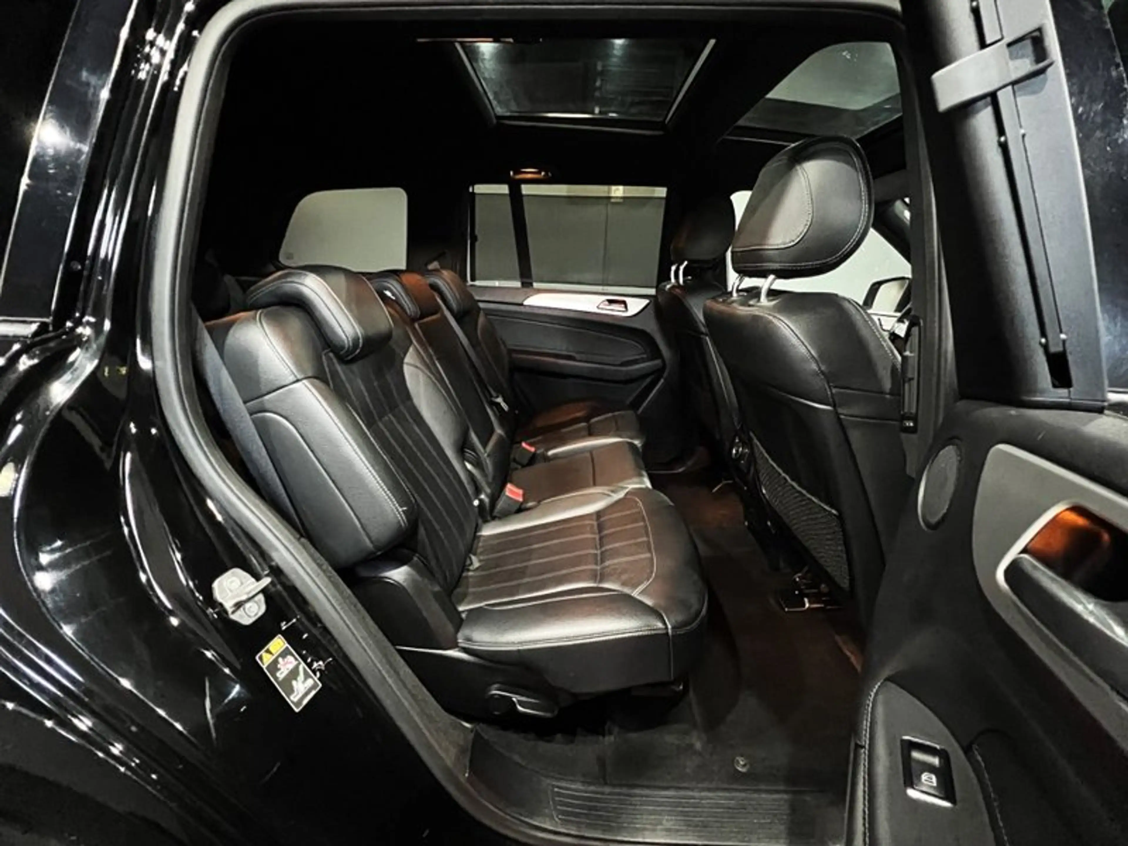 Mercedes-Benz GLS 350 d 4Matic d AMG Night |PANO|LED|360*GRAD|AHK| — photo 13