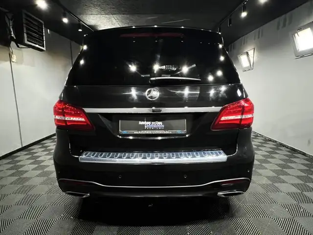 Mercedes-Benz GLS view 7
