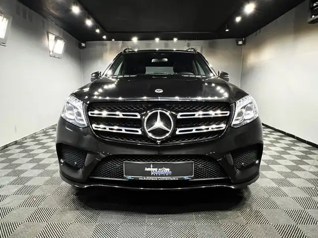 Mercedes-Benz GLS view 6