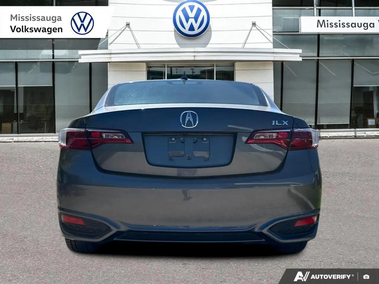 Acura ILX снимка Acura ILX