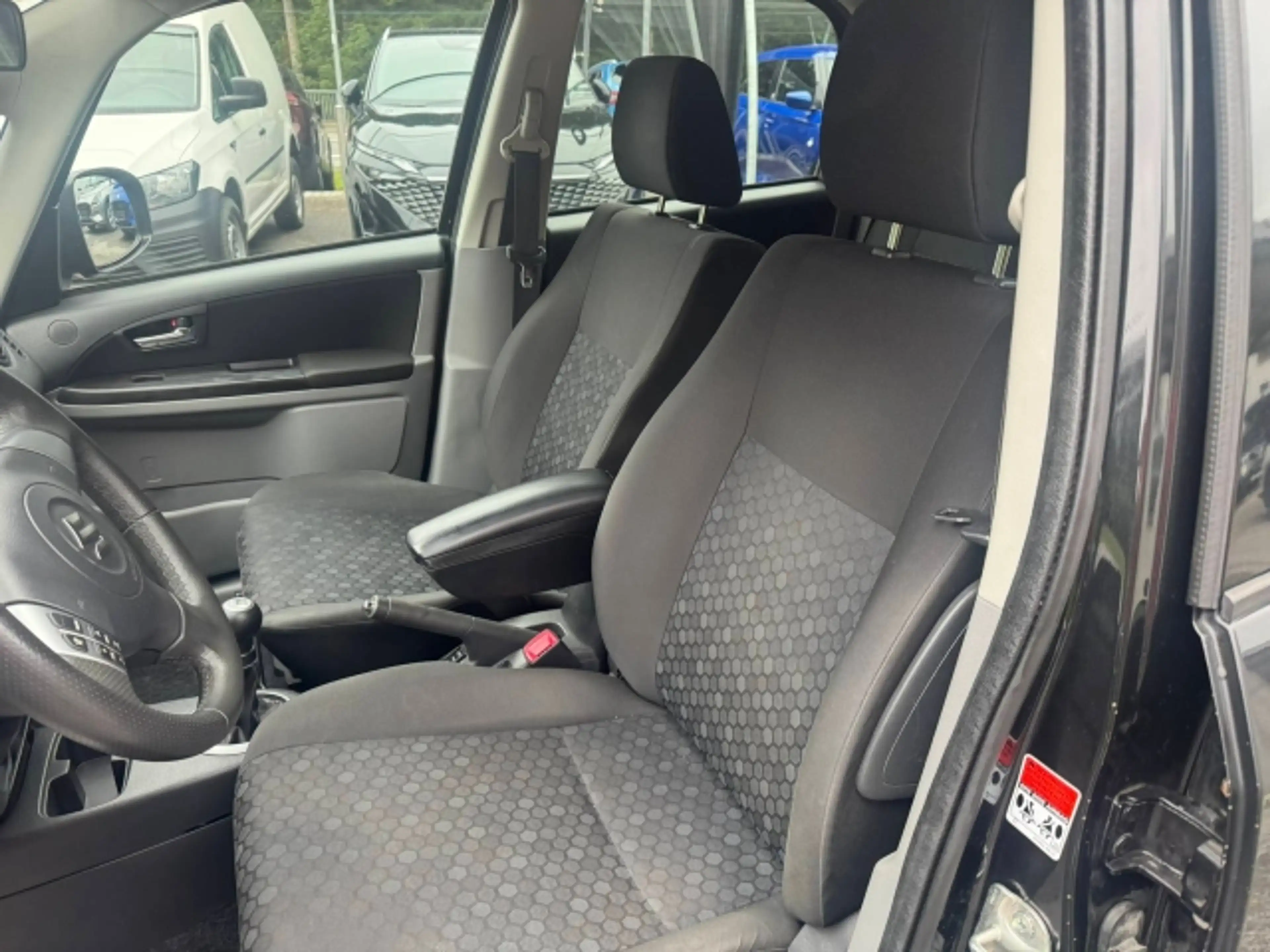 Suzuki SX4 SX4 1,6 GLX 5DR 4WD Navigator — photo 9
