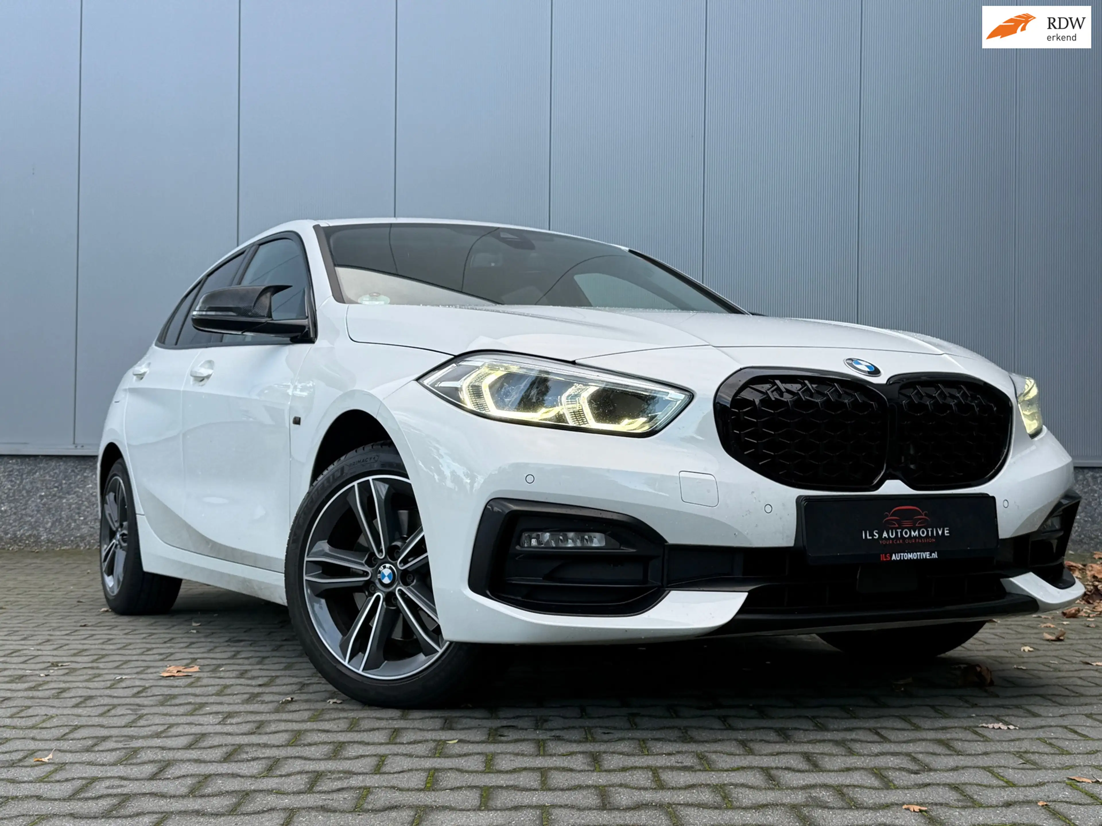 BMW 118 1-serie 118i M-Pakket 2020 CarPlay Navi Stoelverwa
