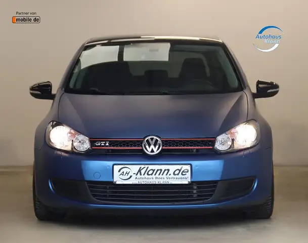 Volkswagen Golf view 2