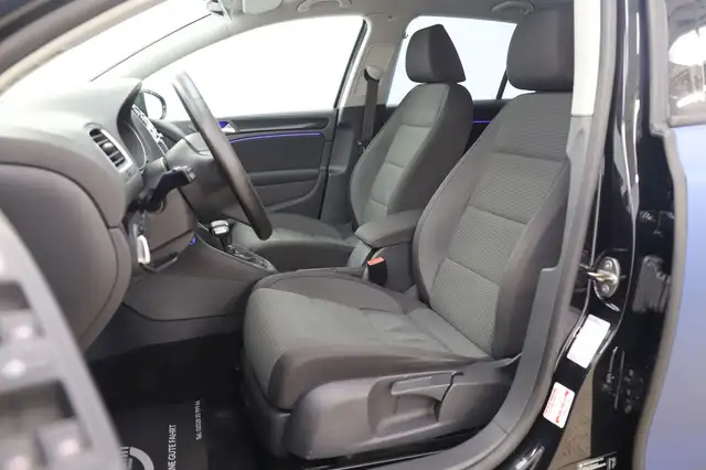Volkswagen Golf view 9