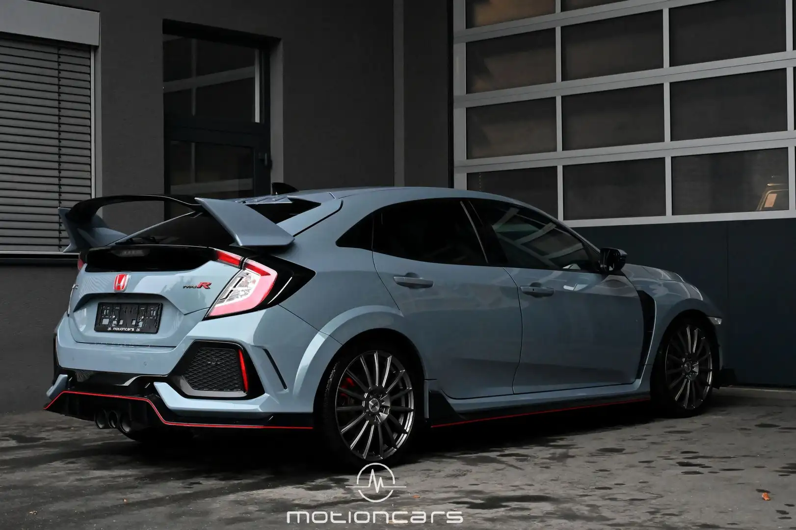 Honda Civic 2.0 i-VTEC Type R GT EXP € 31.480,- siva - 2