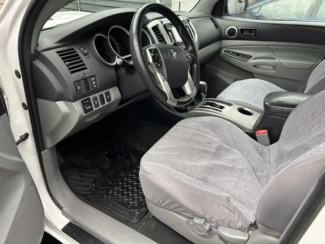 Toyota Tacoma снимка Toyota Tacoma