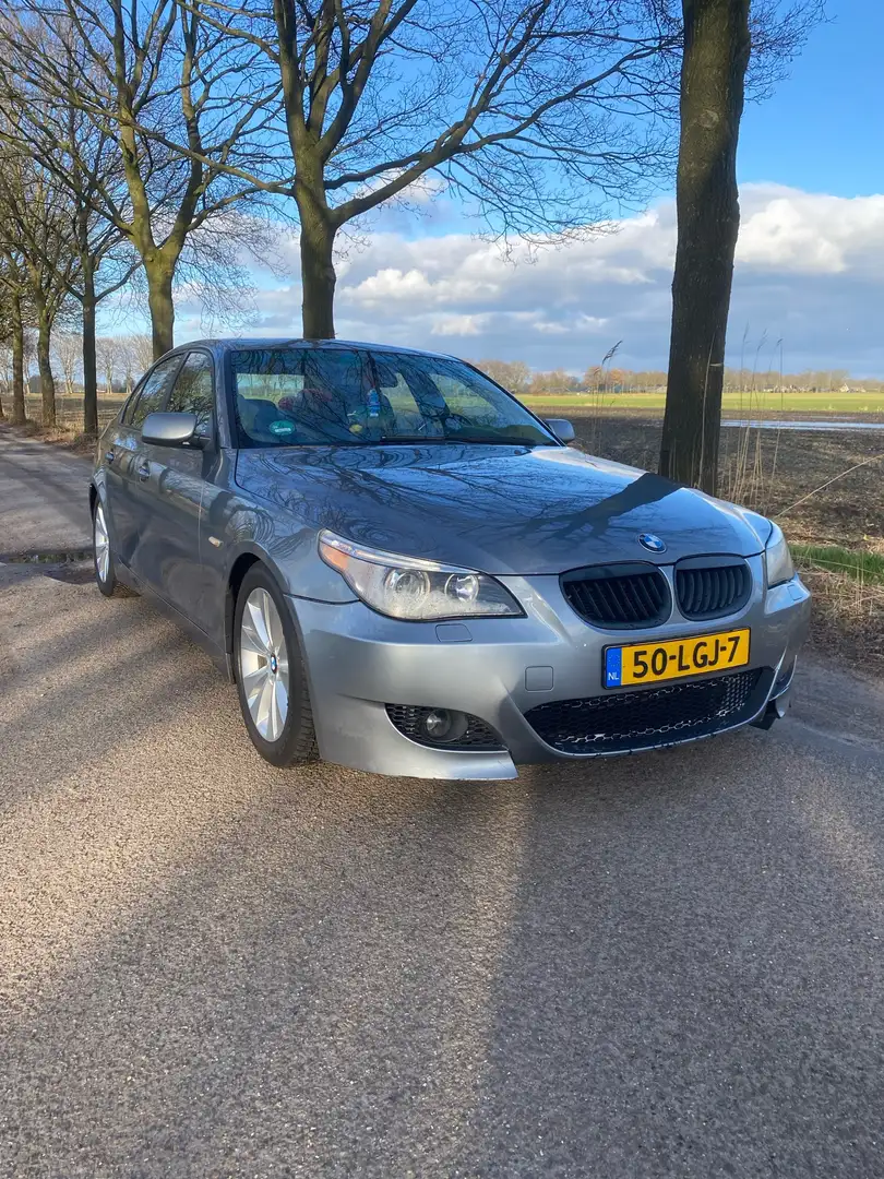 BMW 530 530i High Executive Gris - 2