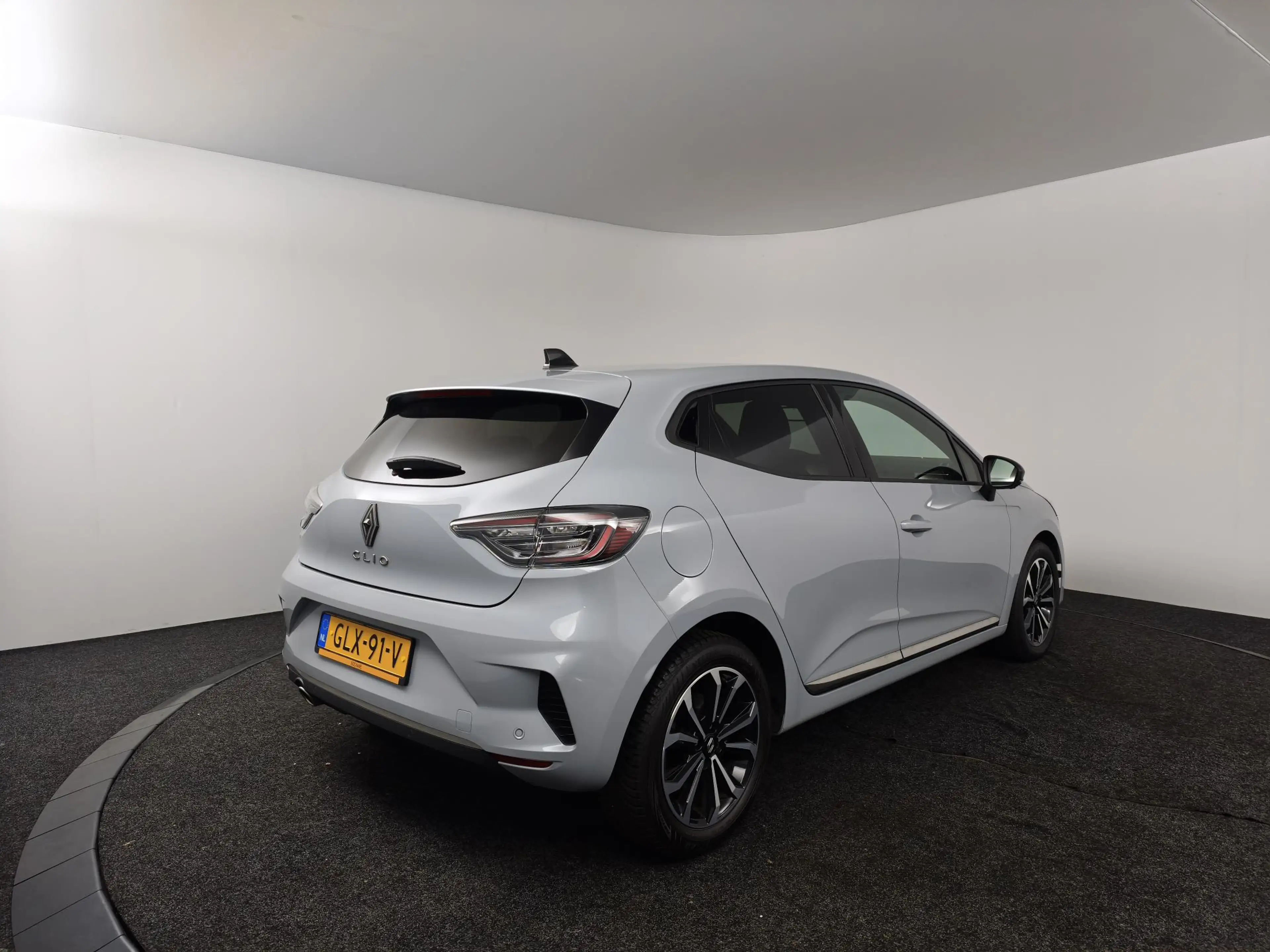 Renault Clio 1.0 TCe 90 GPF techno | Pack City | All-Season Ban — photo 2
