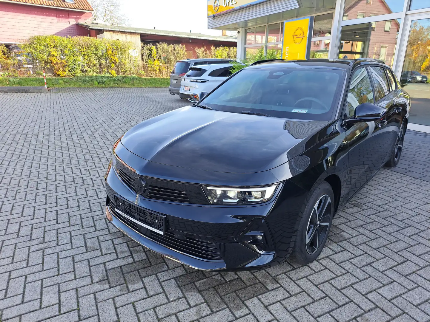Opel Astra L Sports Tourer 1.2 Turbo GS Navi LED Matrix 180 G Noir - 2