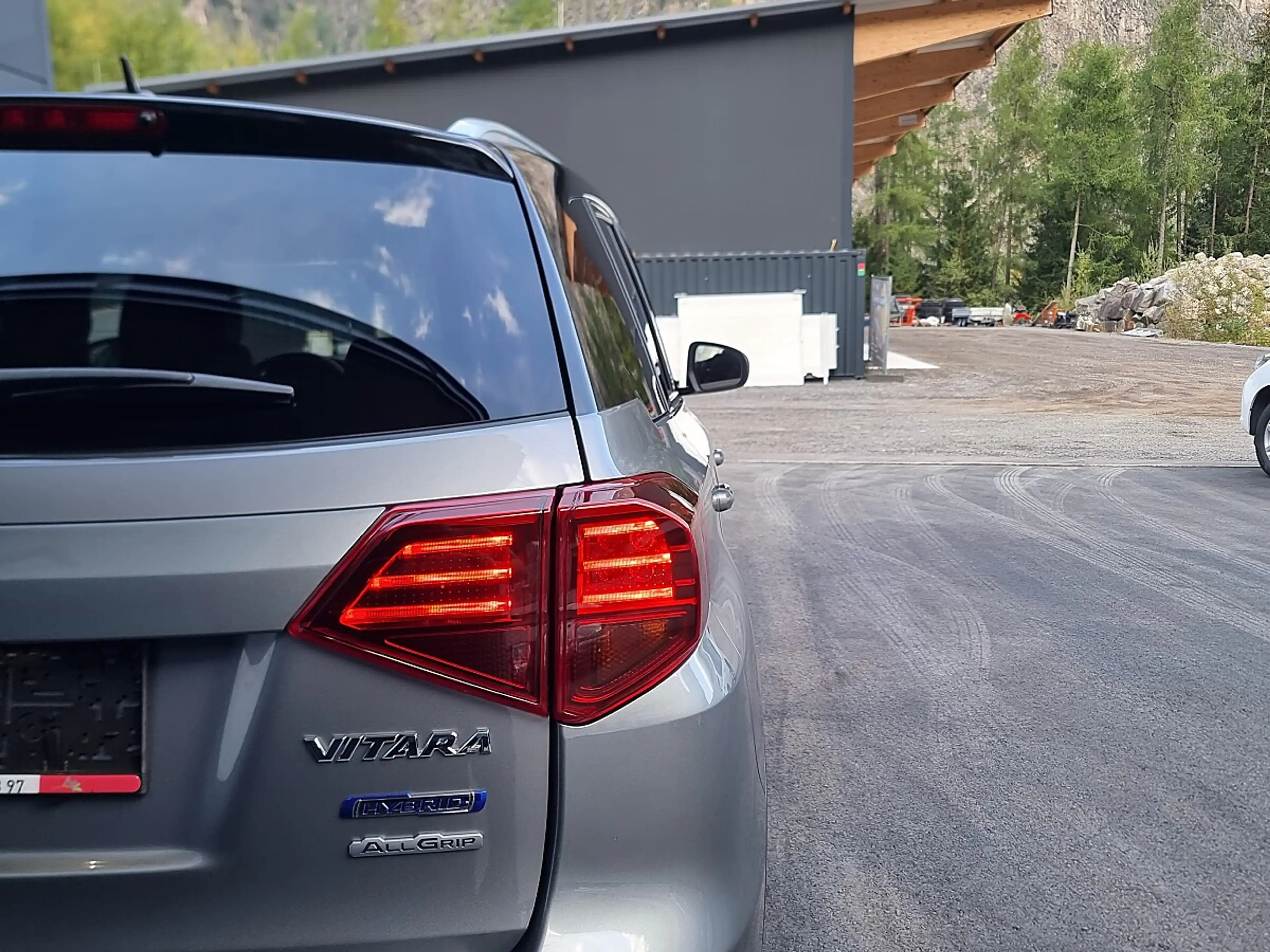 Suzuki Vitara 1.4 DITC HYBRID Flash Allgrip (Euro 6d) — photo 4