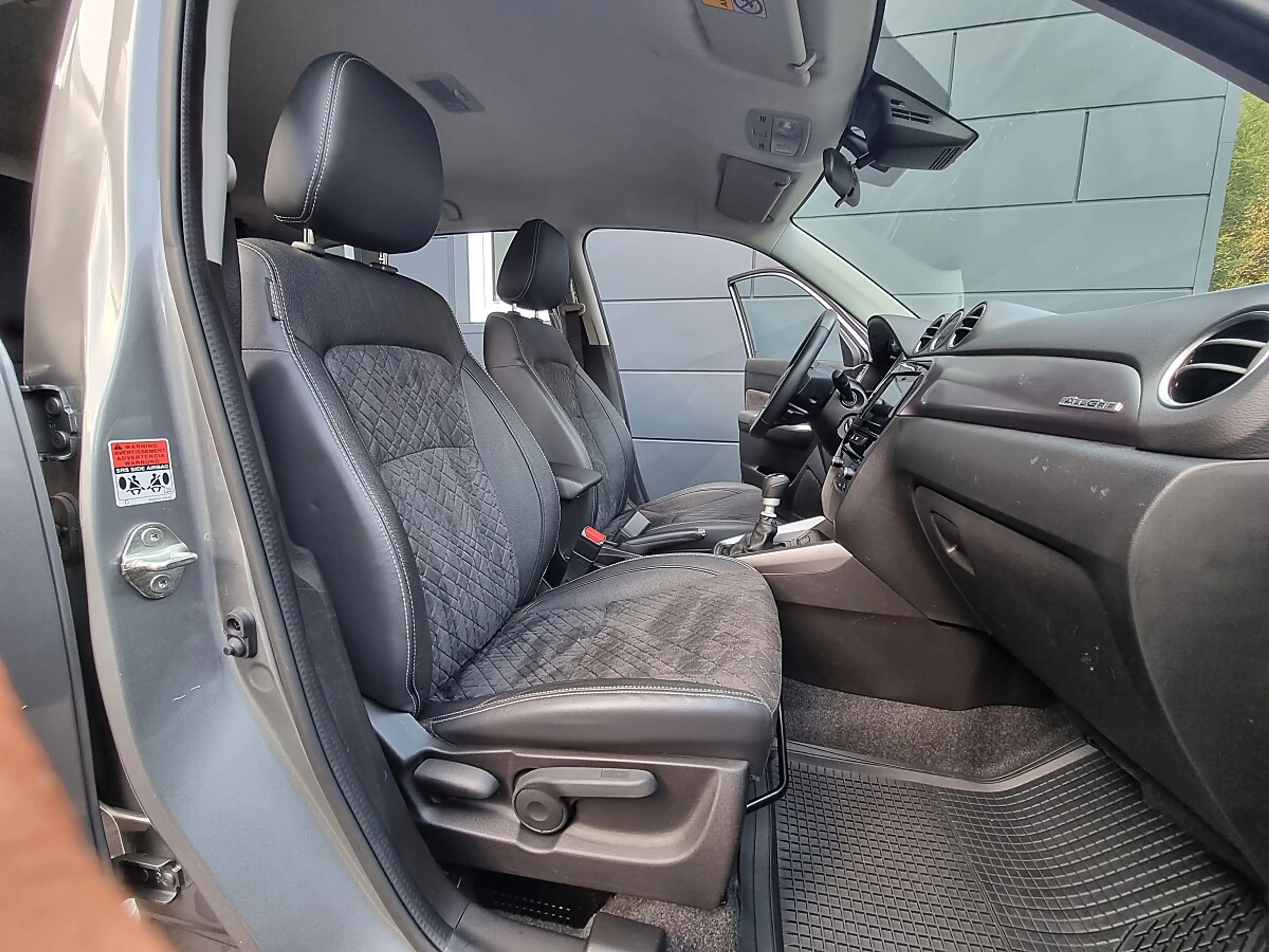 Suzuki Vitara 1.4 DITC HYBRID Flash Allgrip (Euro 6d) — photo 14