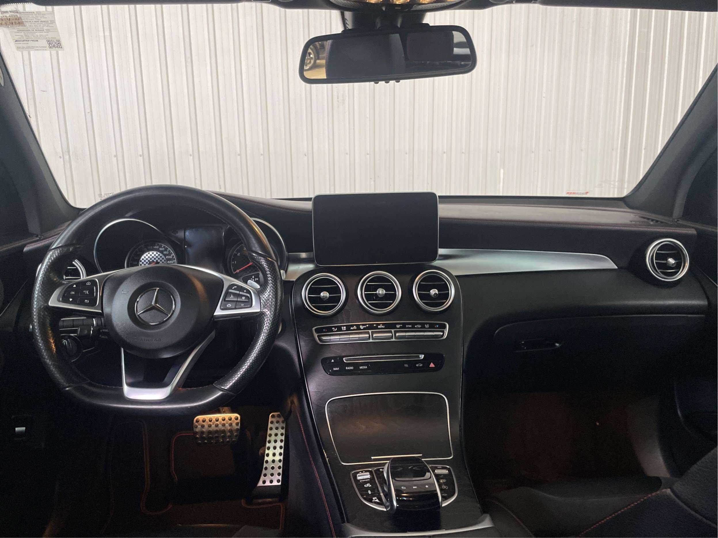 2018 Mercedes-Benz GLC AMG GLA 43 4MATIC AWD Cuir Toit GPS Mags Sièges ch — снимка 1