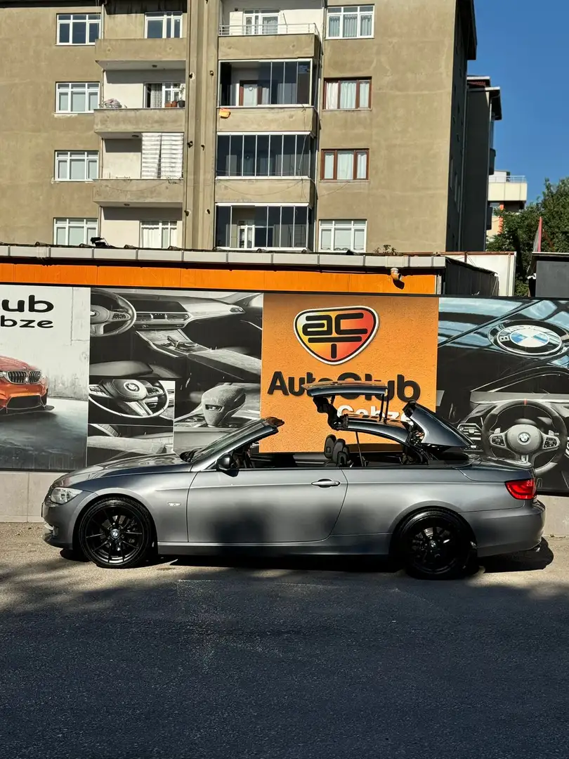 BMW 320 BMW 320d LCl e93 Cabrio 3er Silber - 2