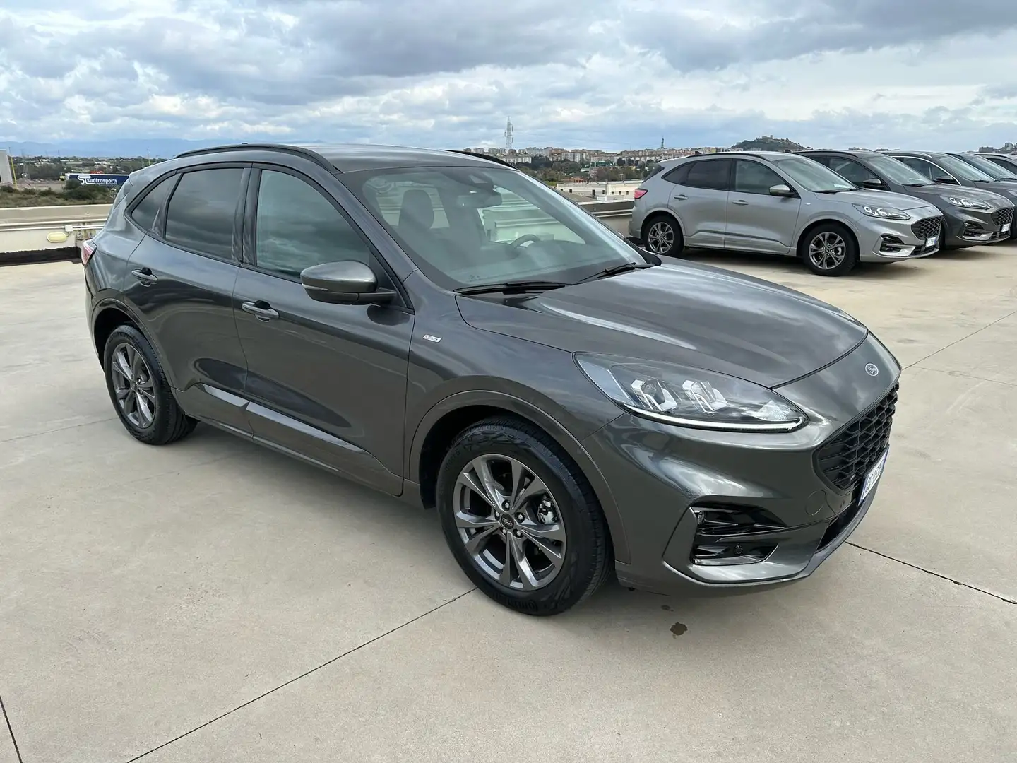 Ford Kuga Kuga 2.5 phev ST-Line 2wd 225cv cvt Grigio - 1